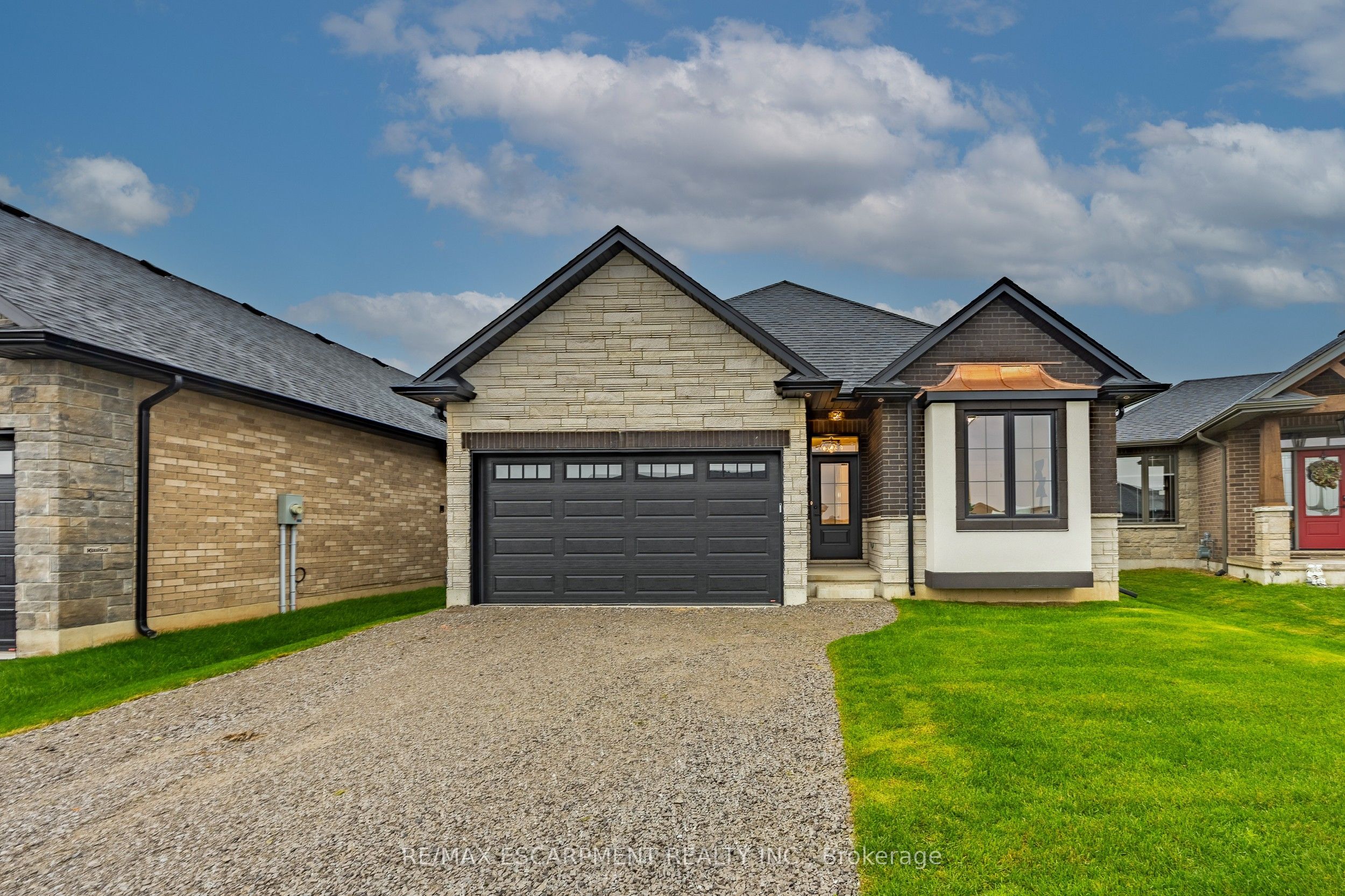 88 Craddock Boulevard Property Photo 1