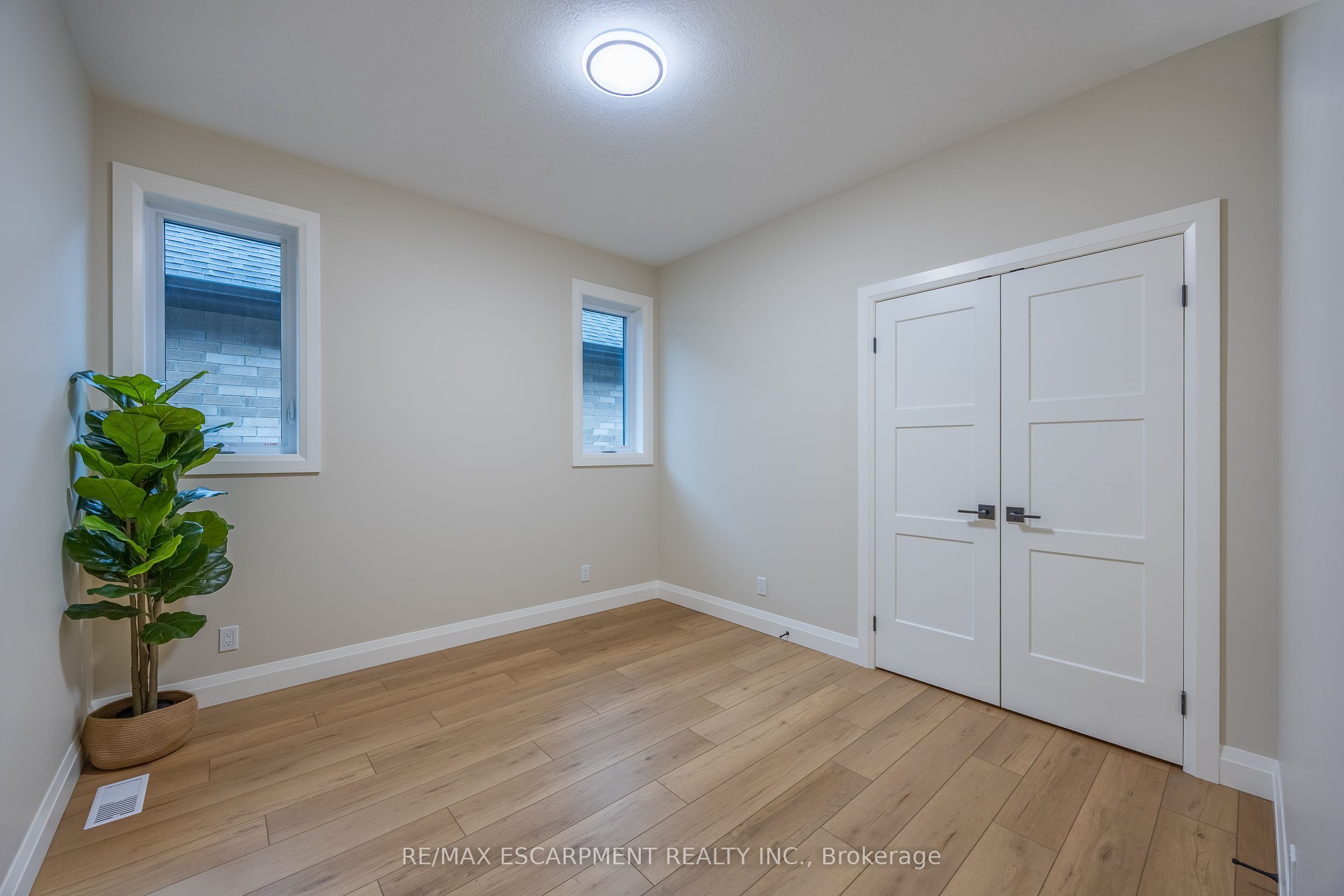 88 Craddock Boulevard Property Photo 16