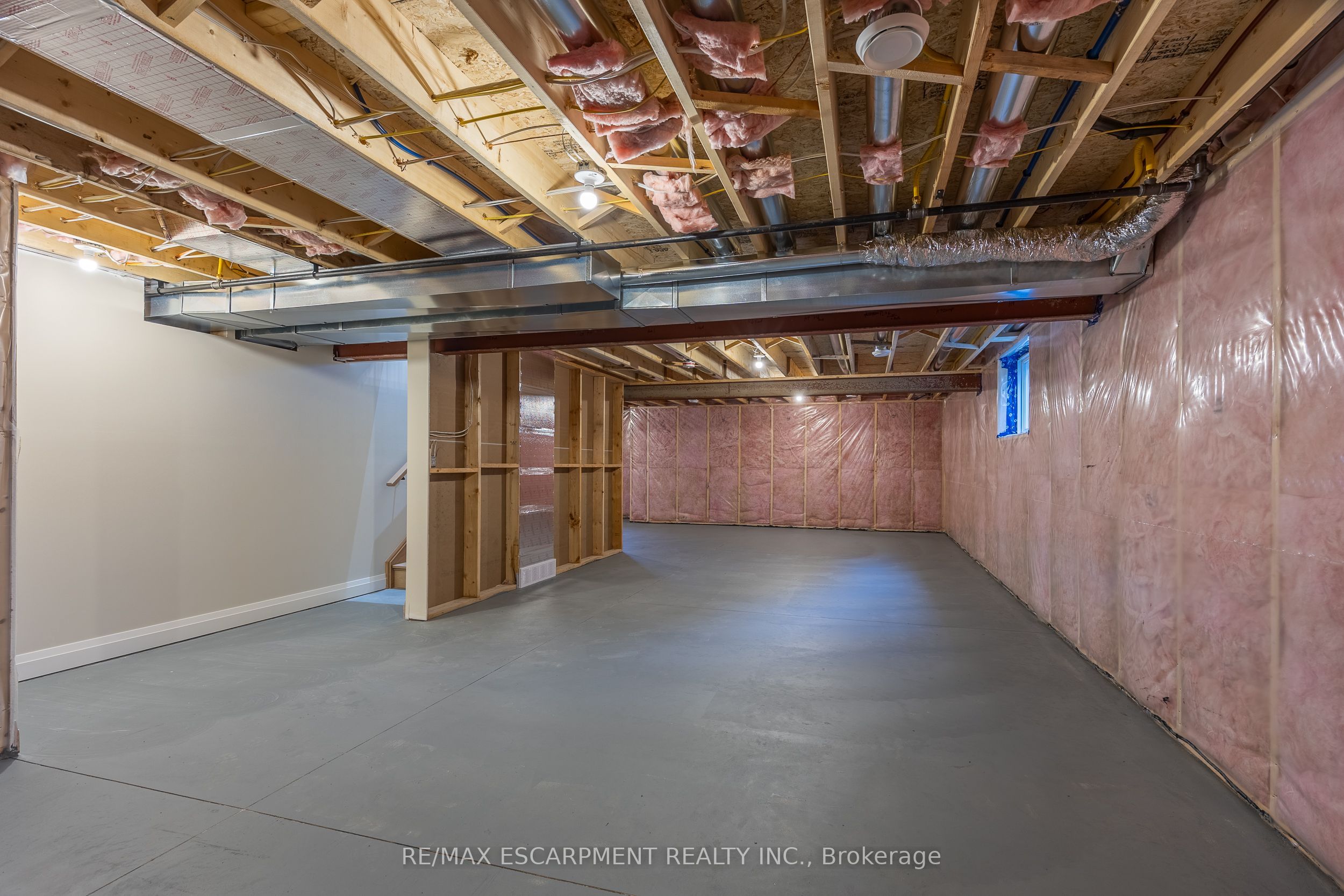 88 Craddock Boulevard Property Photo 23