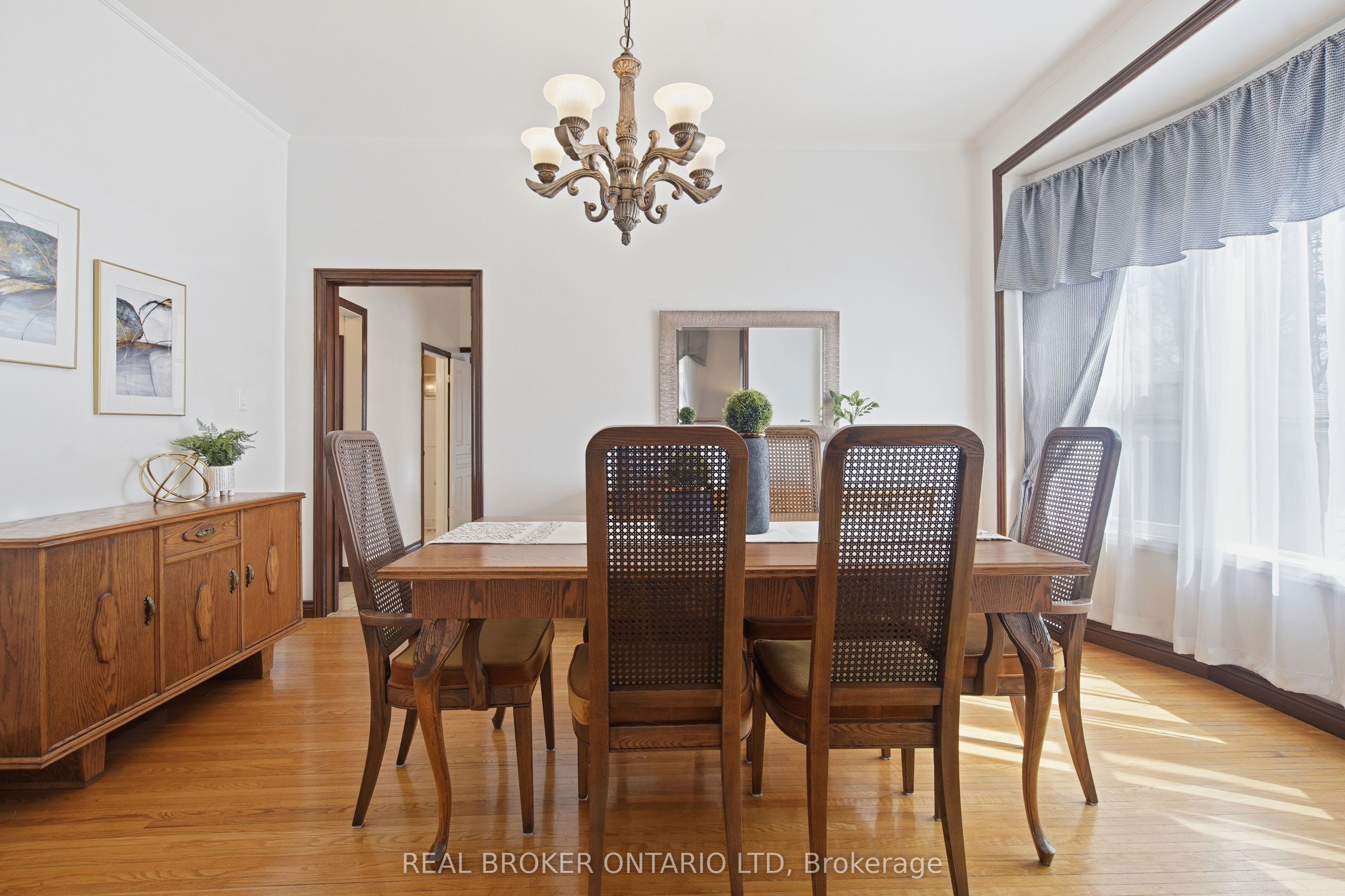 908 William Street Property Photo 7