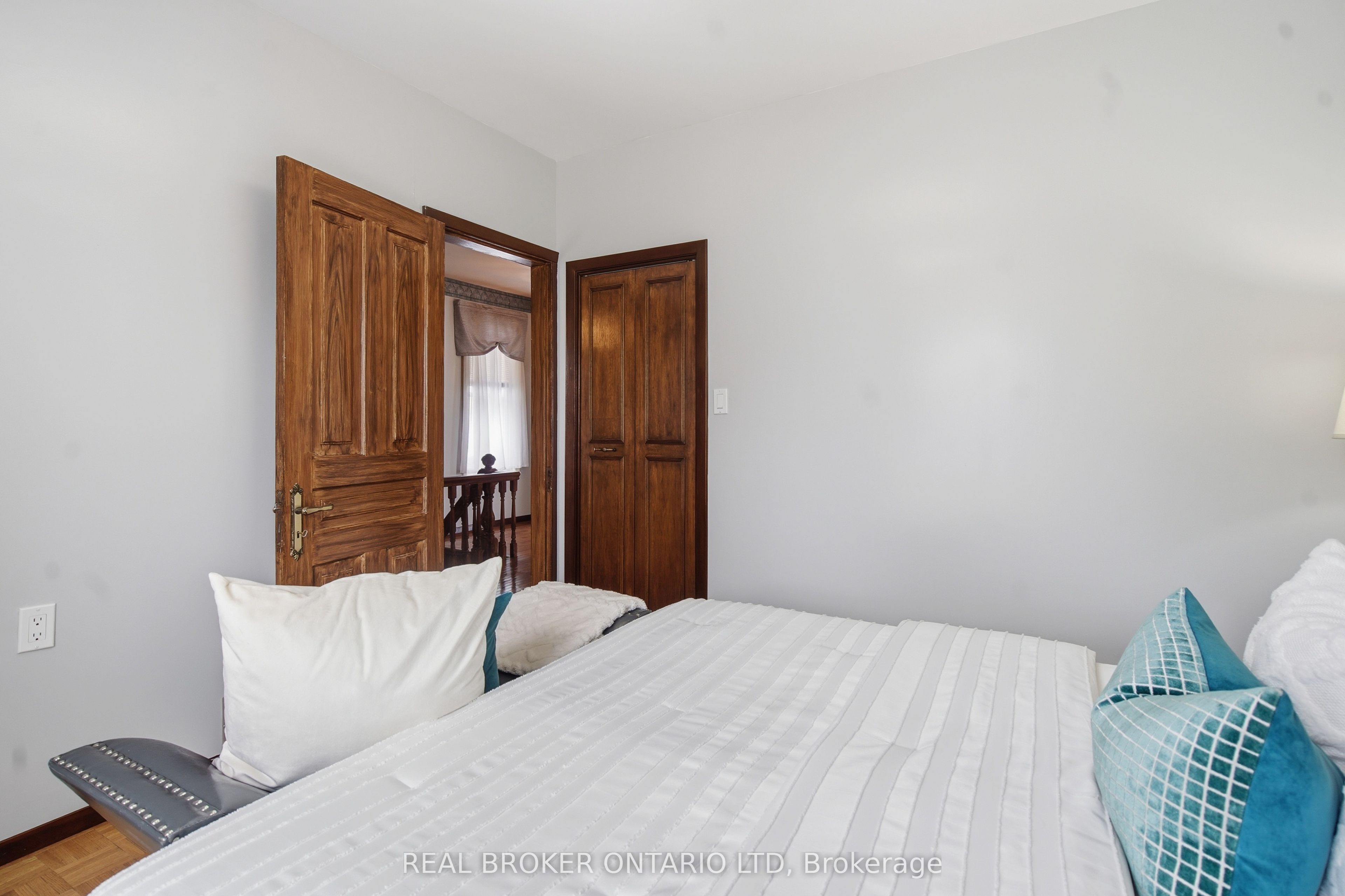 908 William Street Property Photo 18