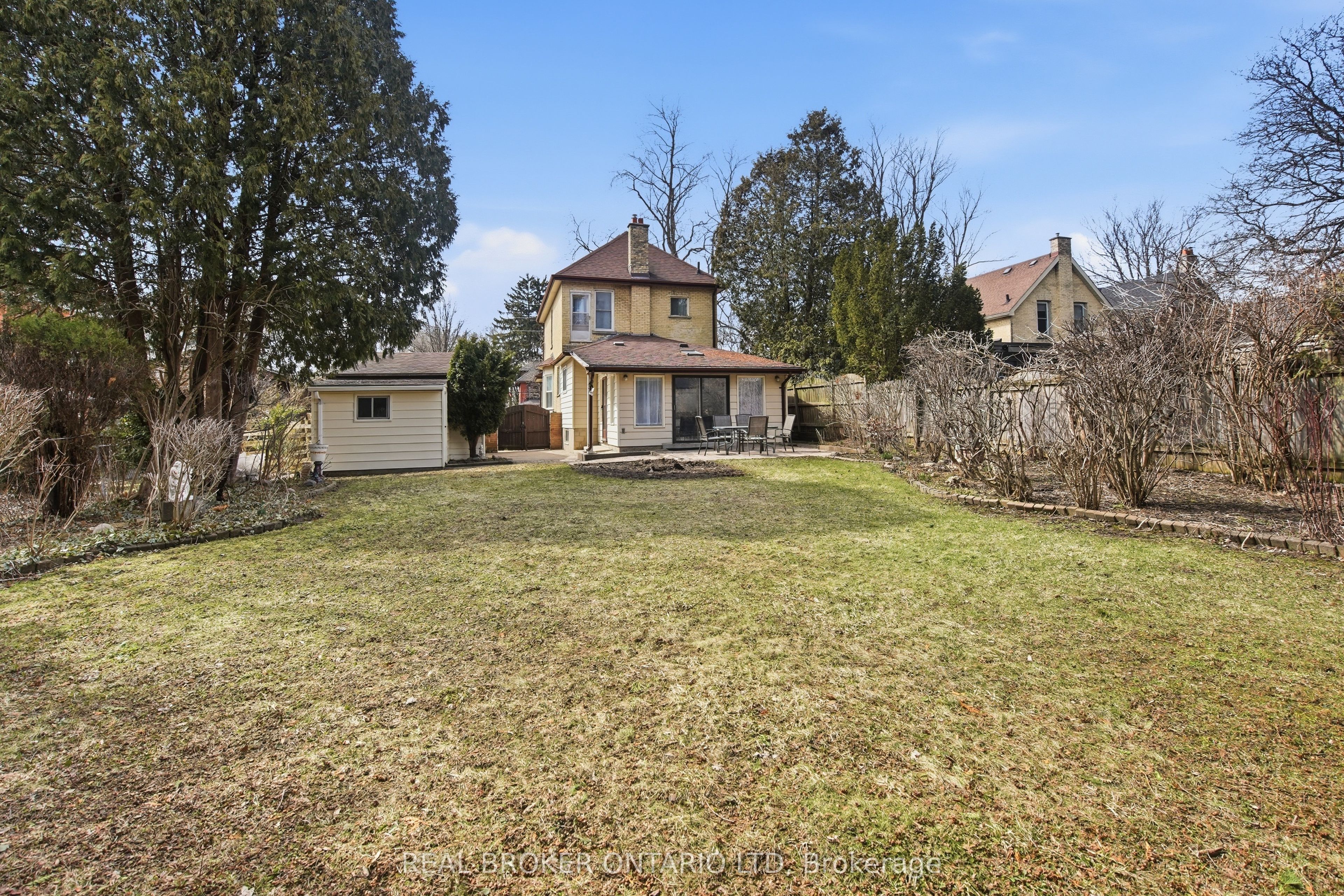 908 William Street Property Photo 34