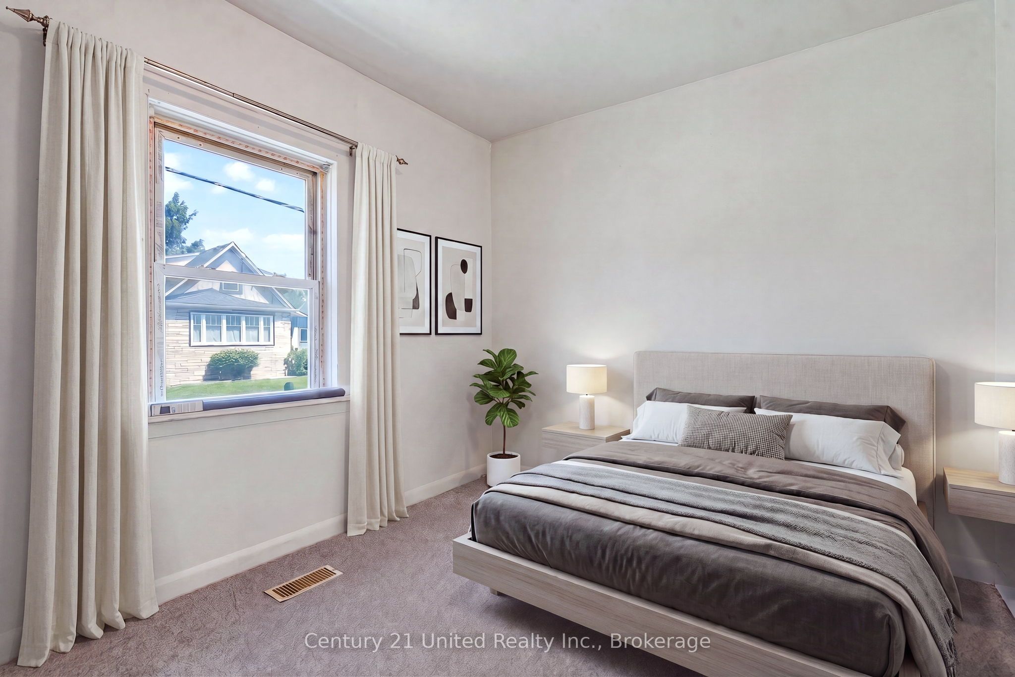271 University Avenue W Property Photo 20