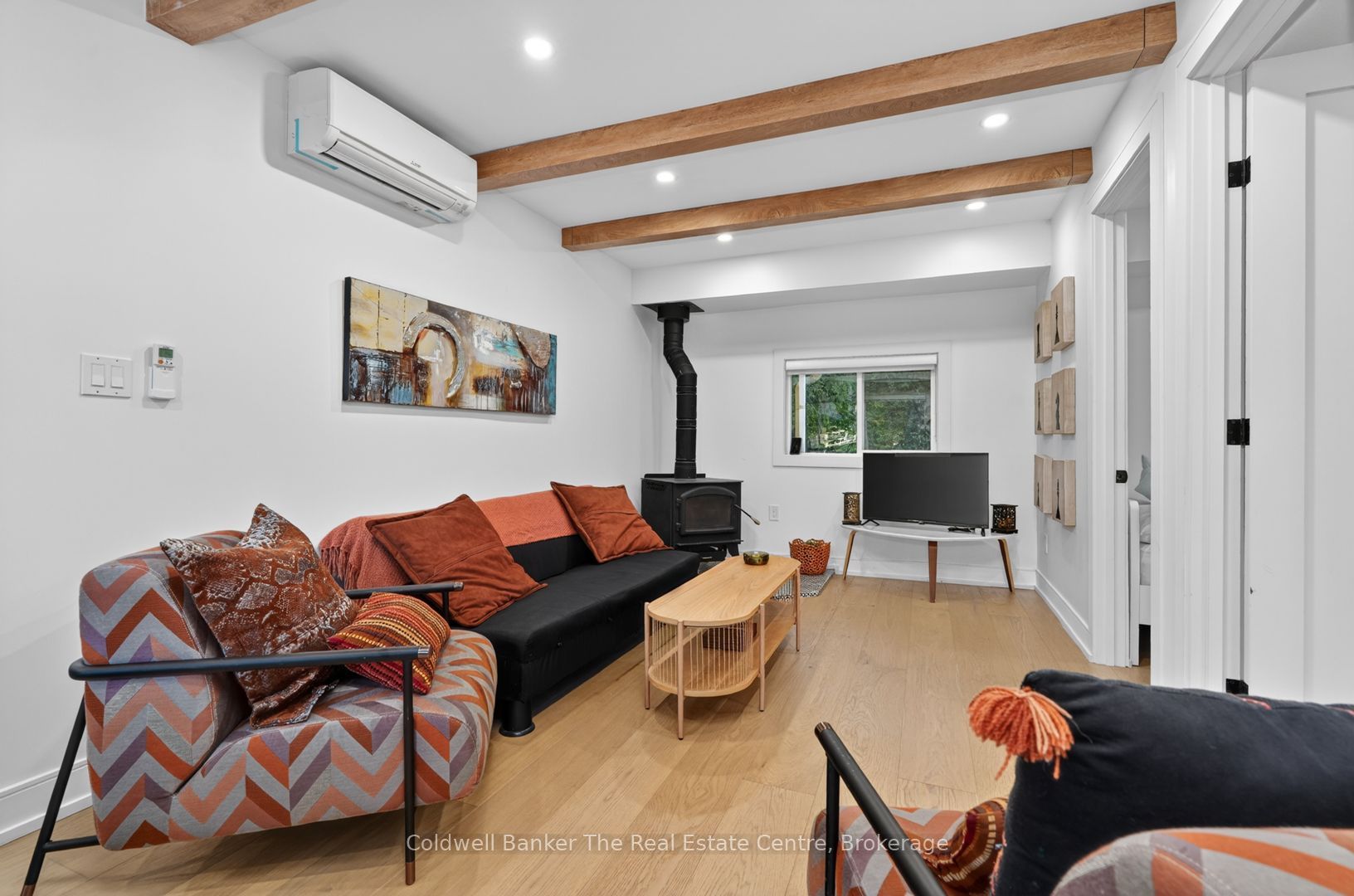 1079 Severn River Road Property Photo 8