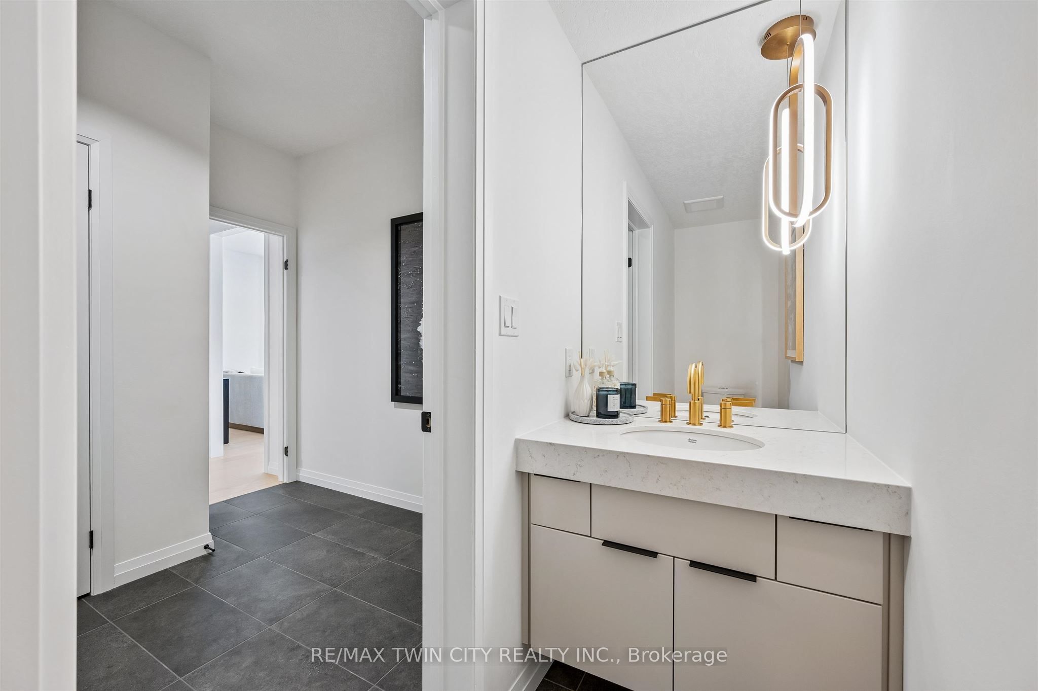 1681 Dunkirk Avenue Property Photo 19