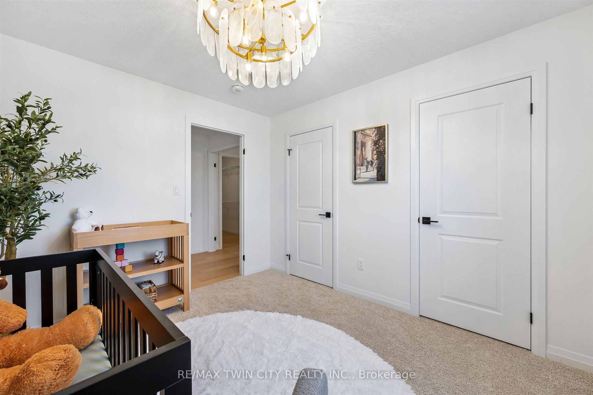1681 Dunkirk Avenue Property Photo 23