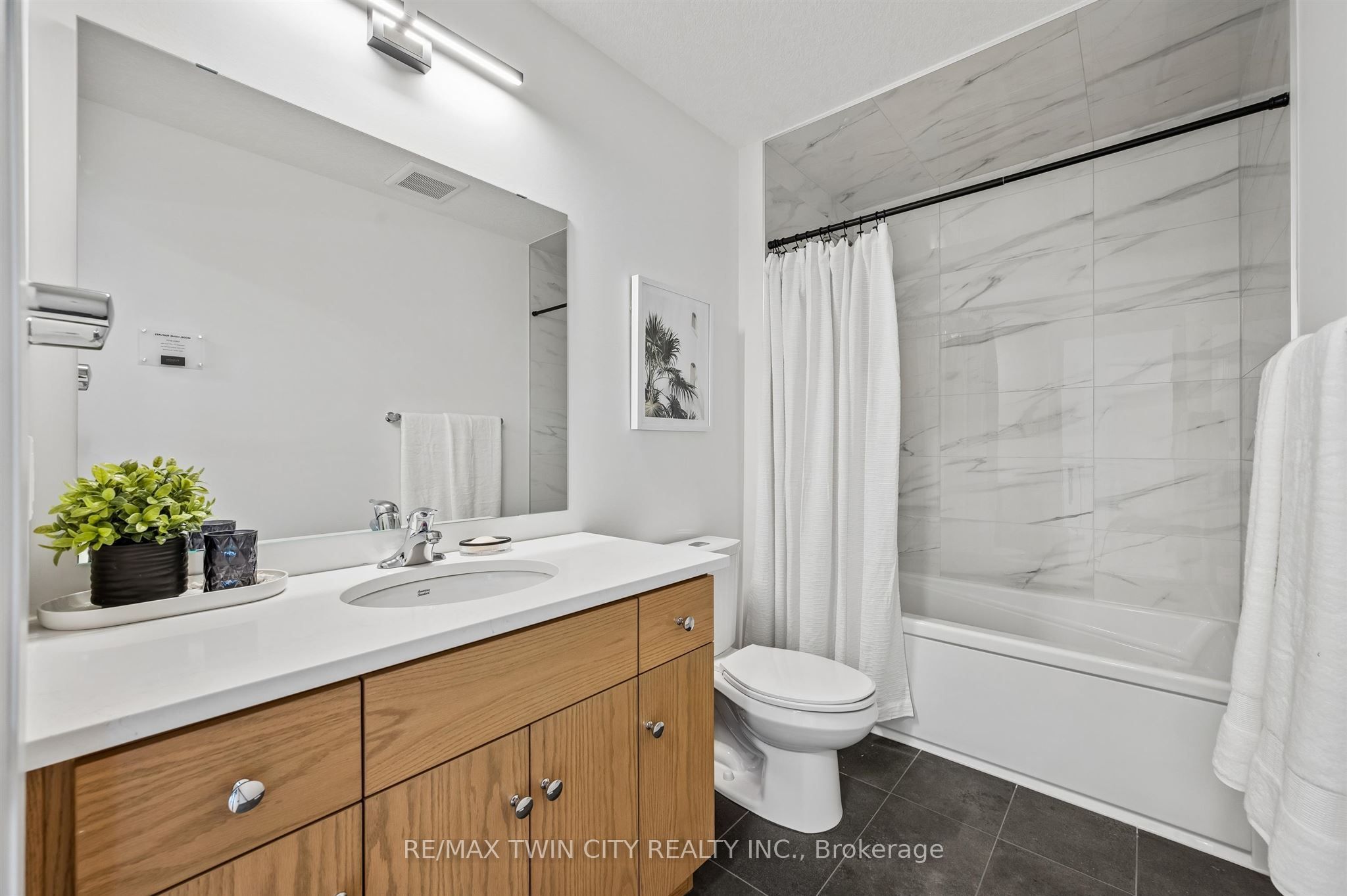 1681 Dunkirk Avenue Property Photo 26