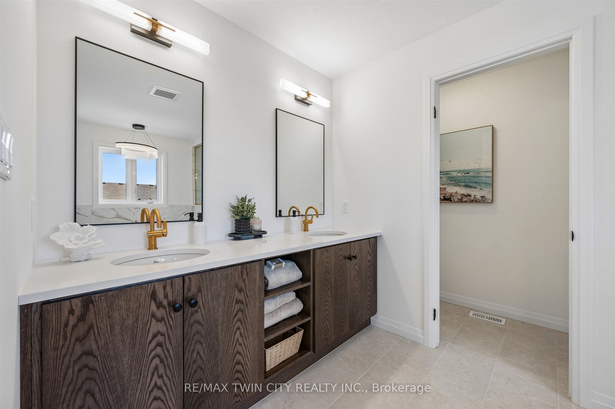 1681 Dunkirk Avenue Property Photo 31