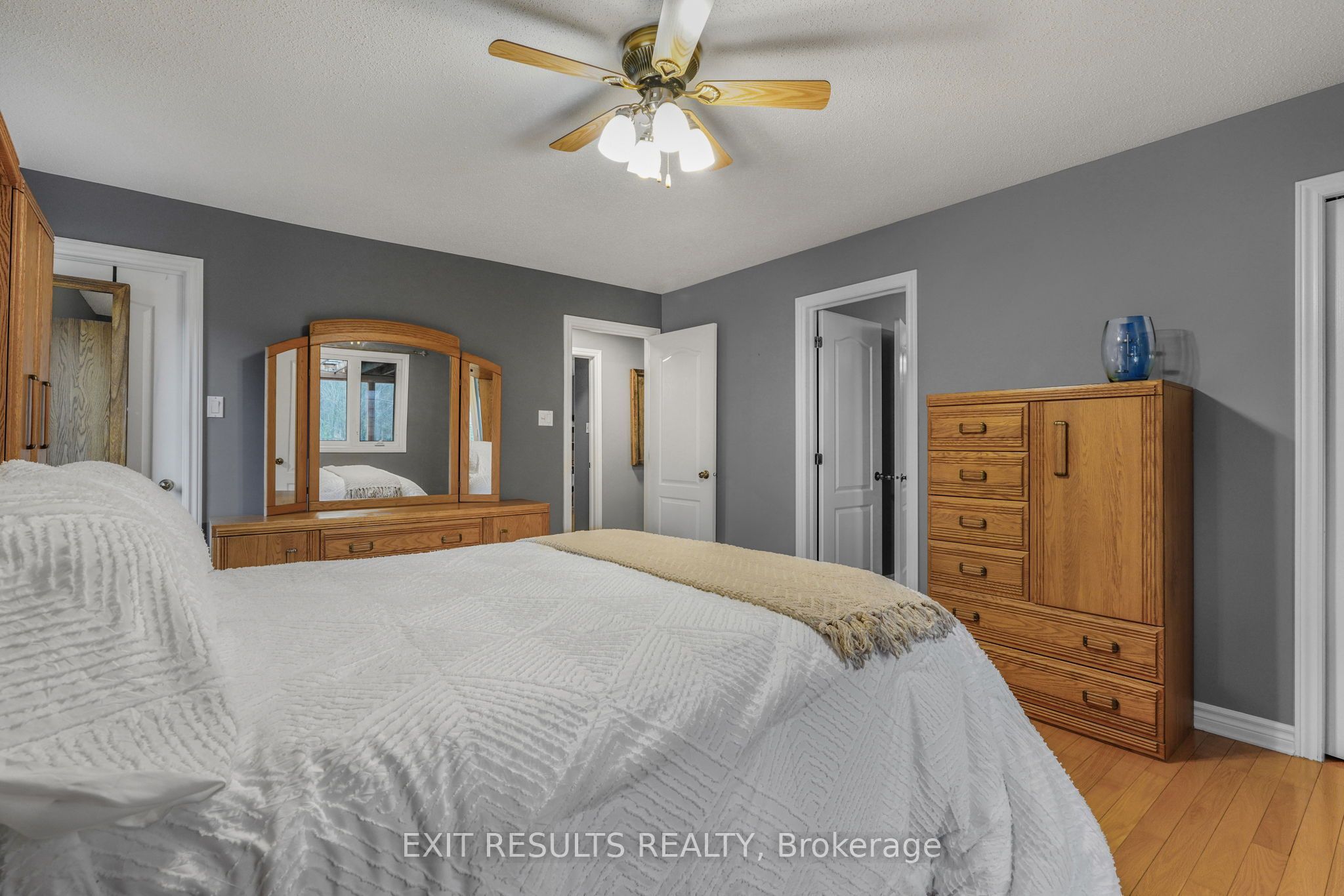 638 St Thomas Road E Property Photo 15