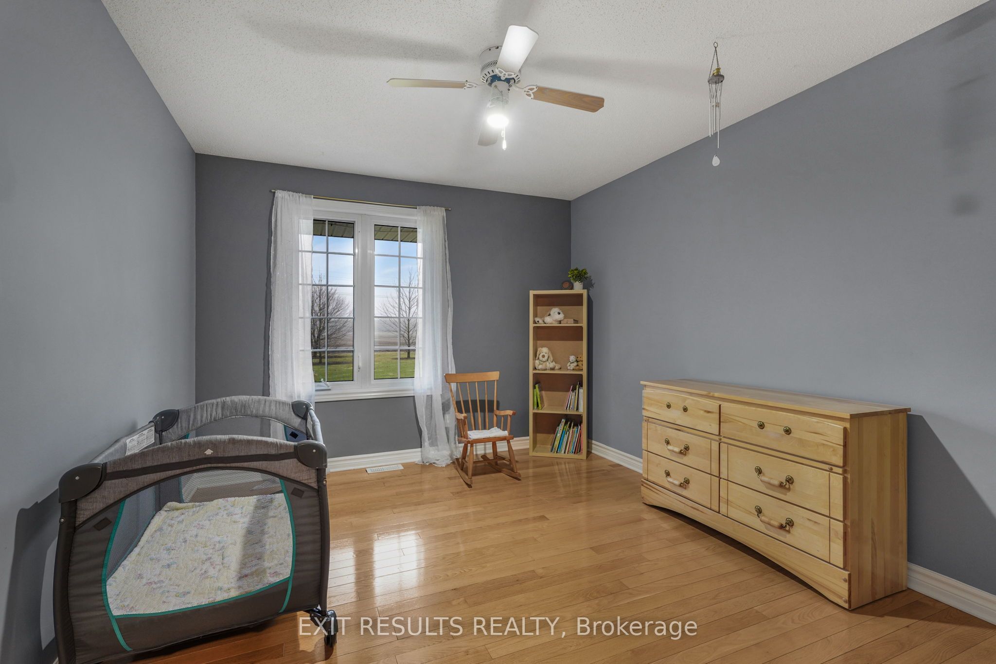 638 St Thomas Road E Property Photo 16