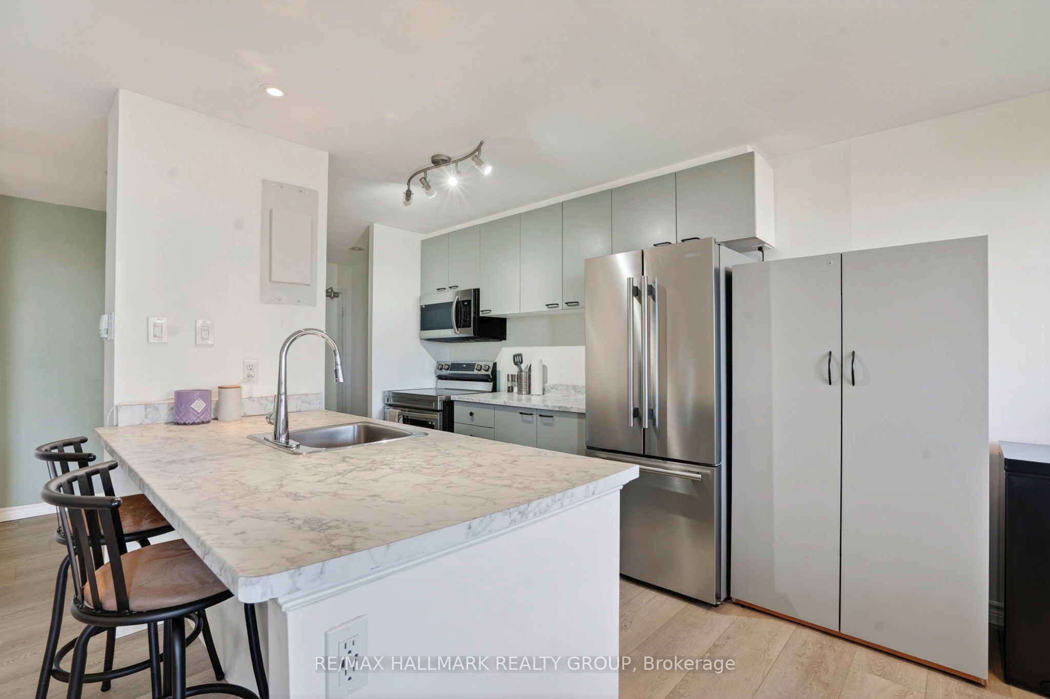 2650 Southvale Crescent 509 Property Photo 6