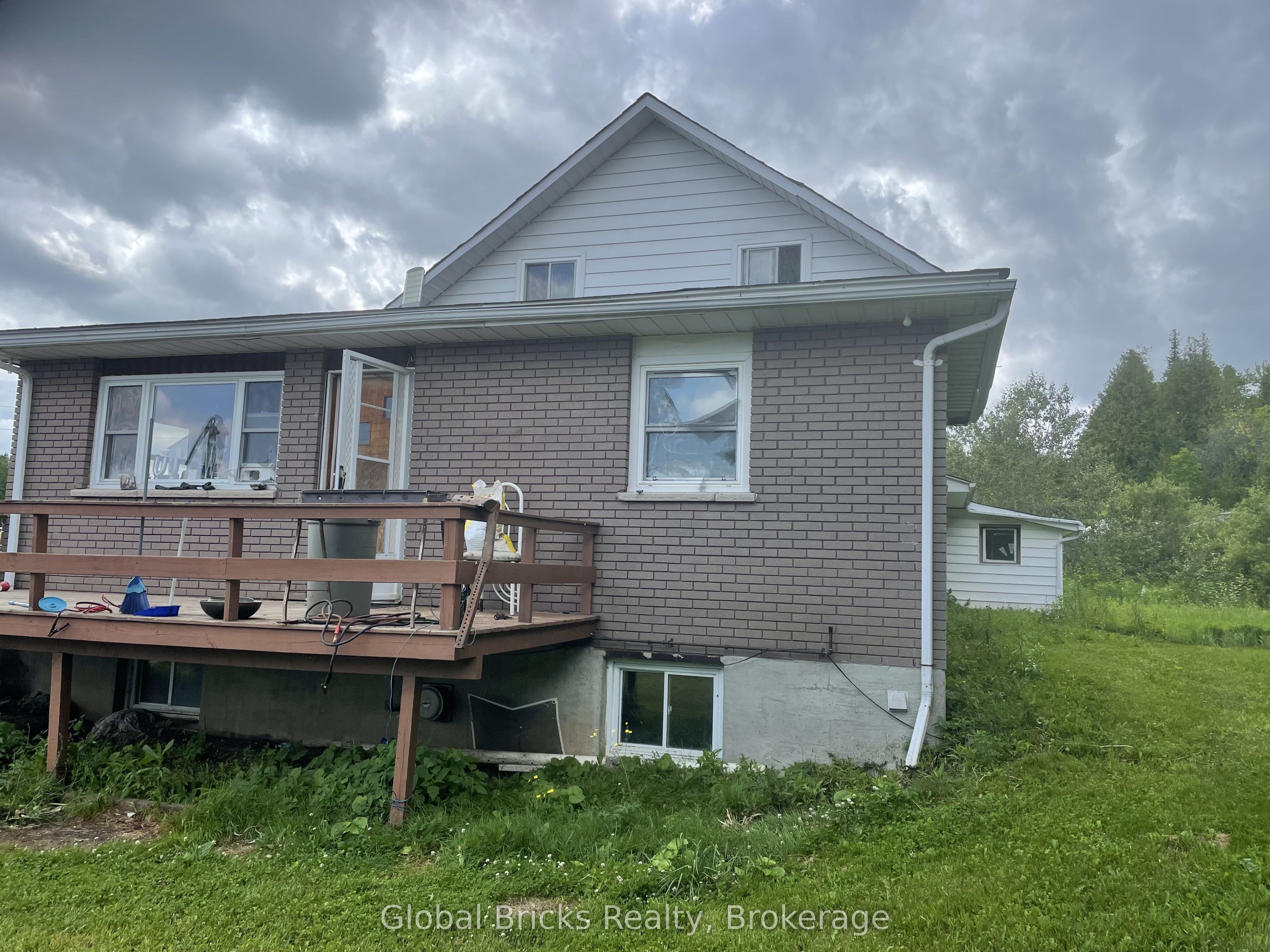 2420 Providence Line Property Photo 2