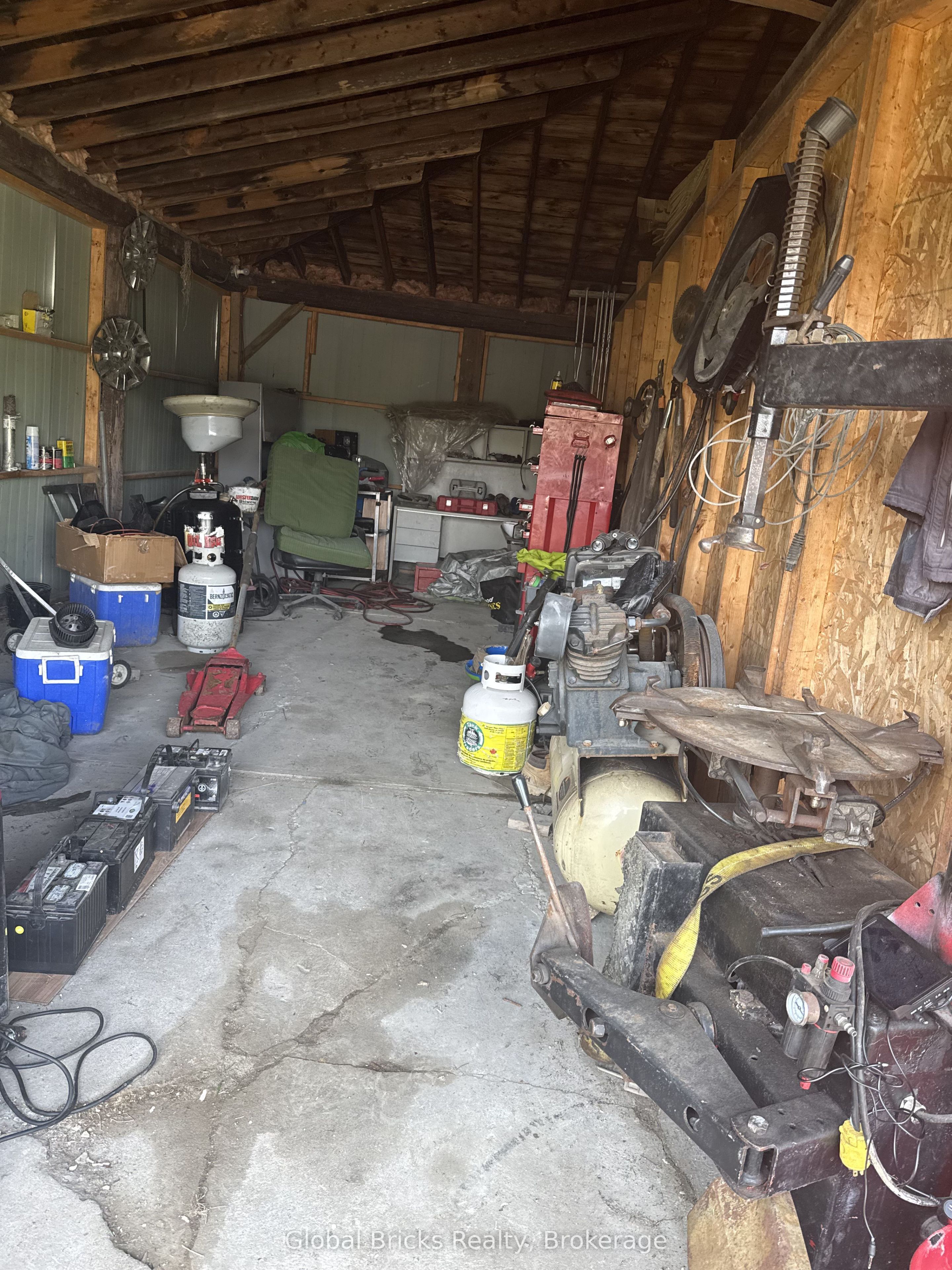 2420 Providence Line Property Photo 17