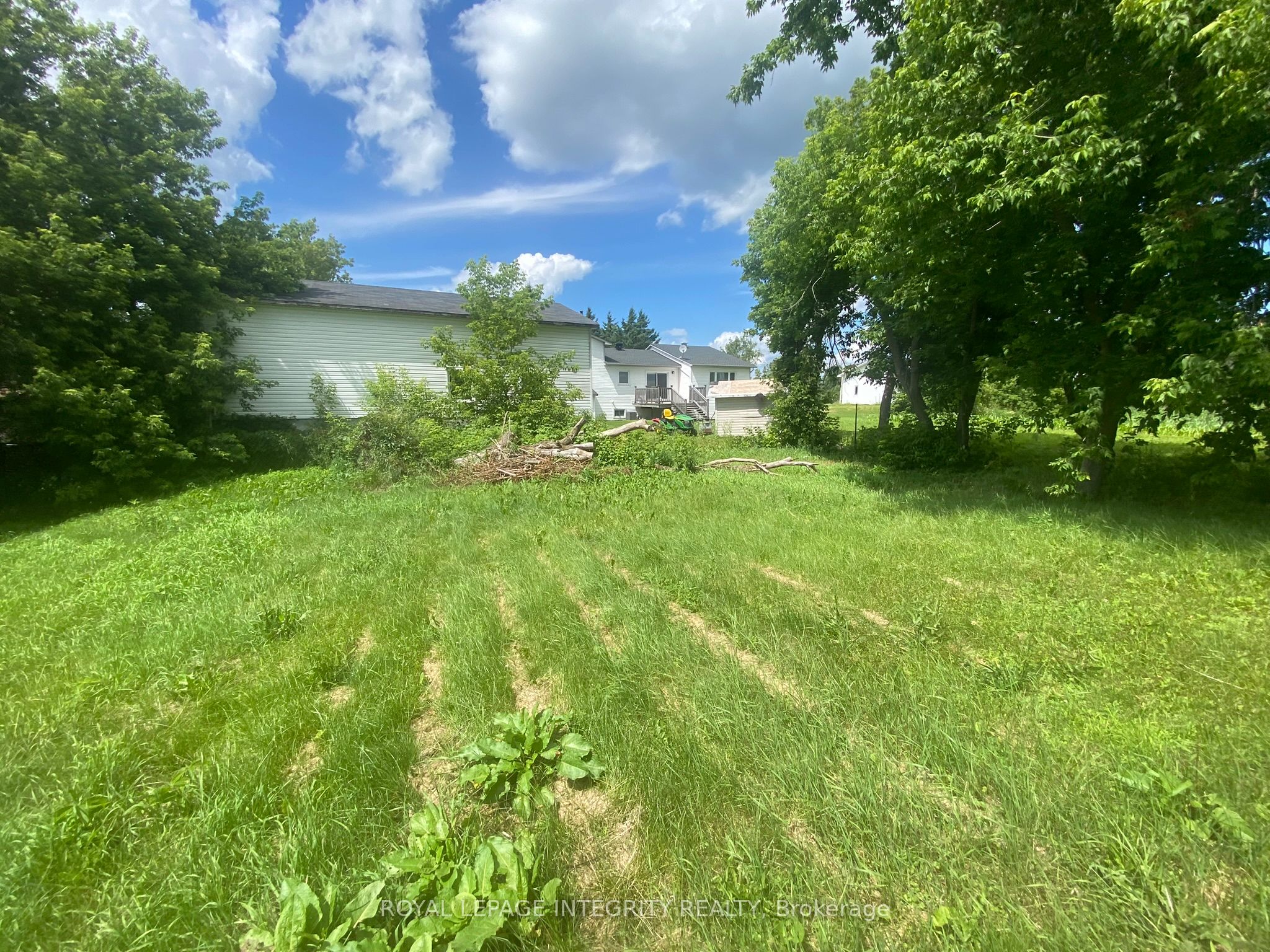 2415 Du Lac Road Property Photo 11