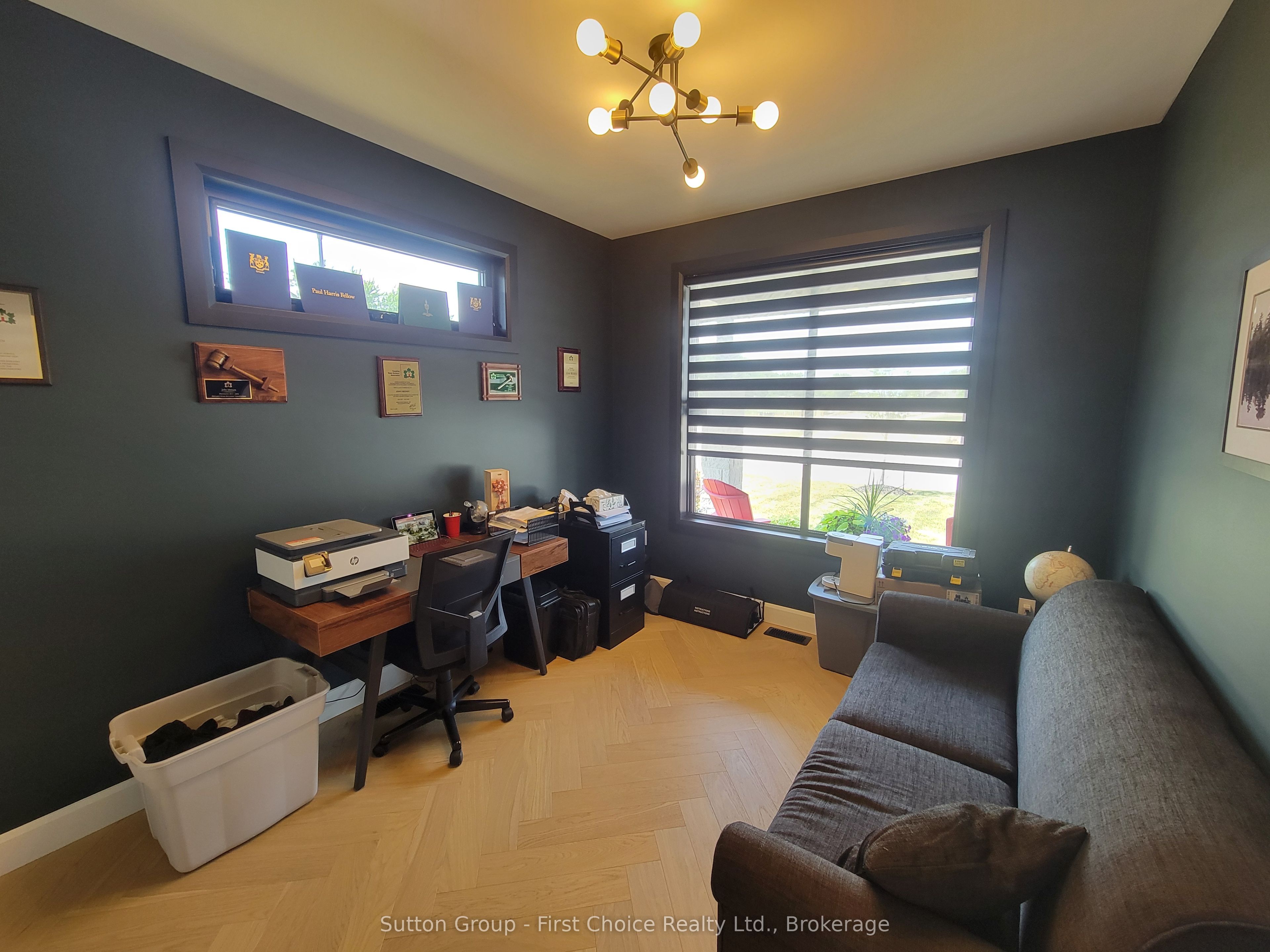128 Rowe Avenue Property Photo 27