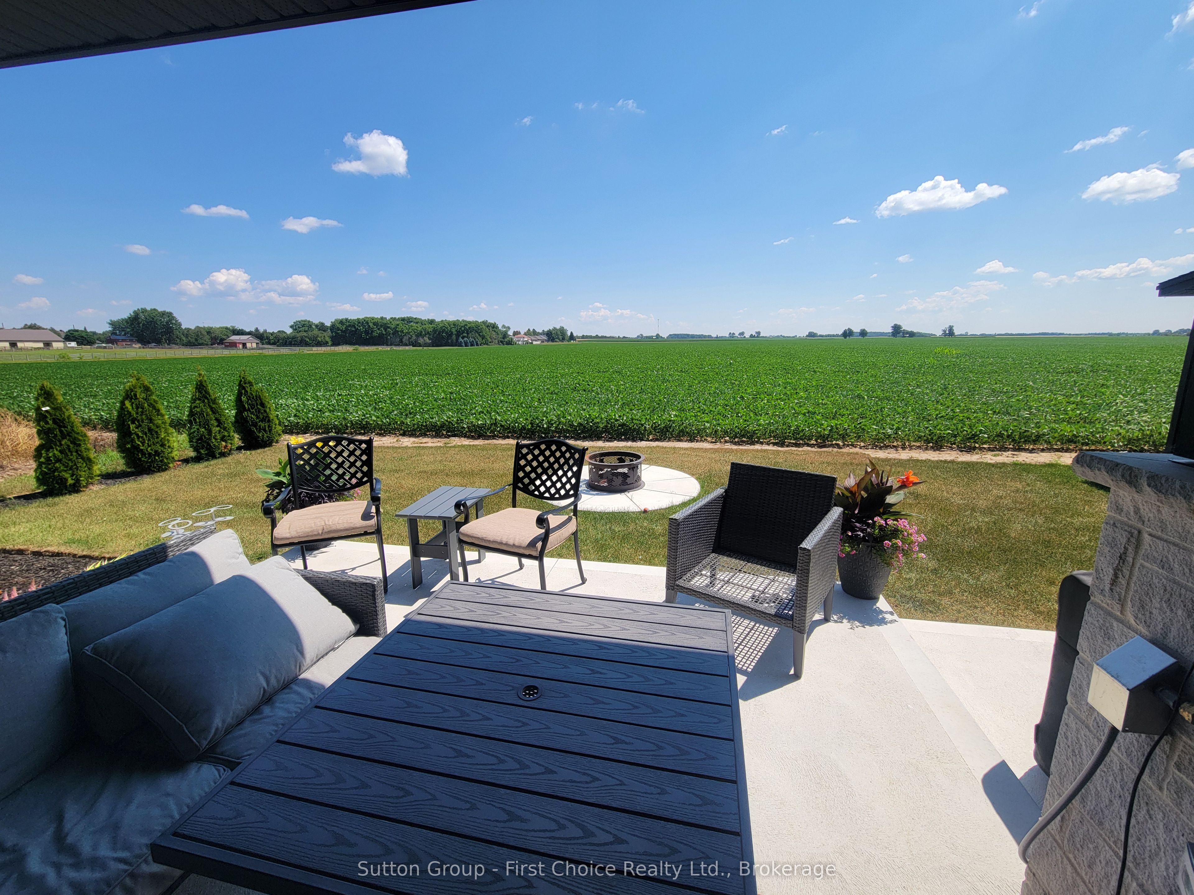 128 Rowe Avenue Property Photo 46