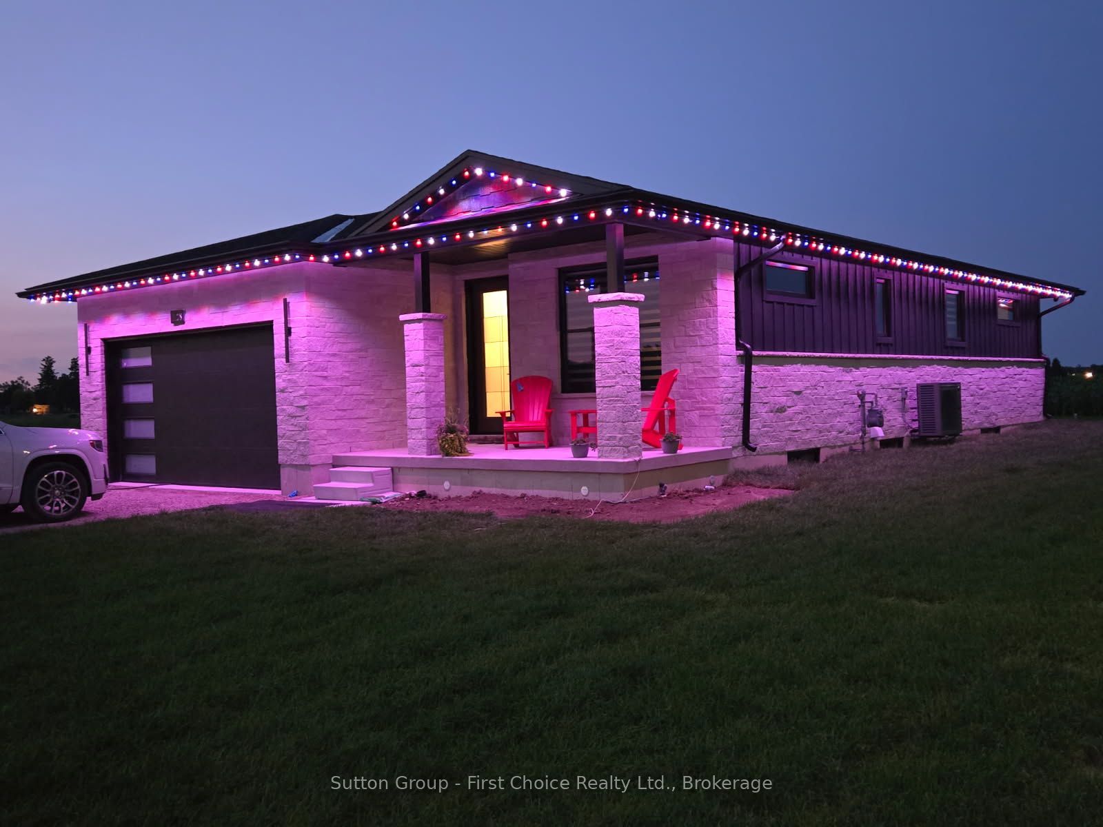 128 Rowe Avenue Property Photo 49