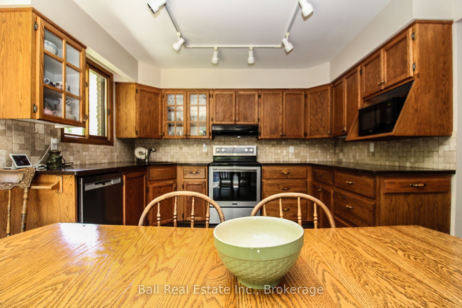 1559 Westbrook Drive Property Photo 13