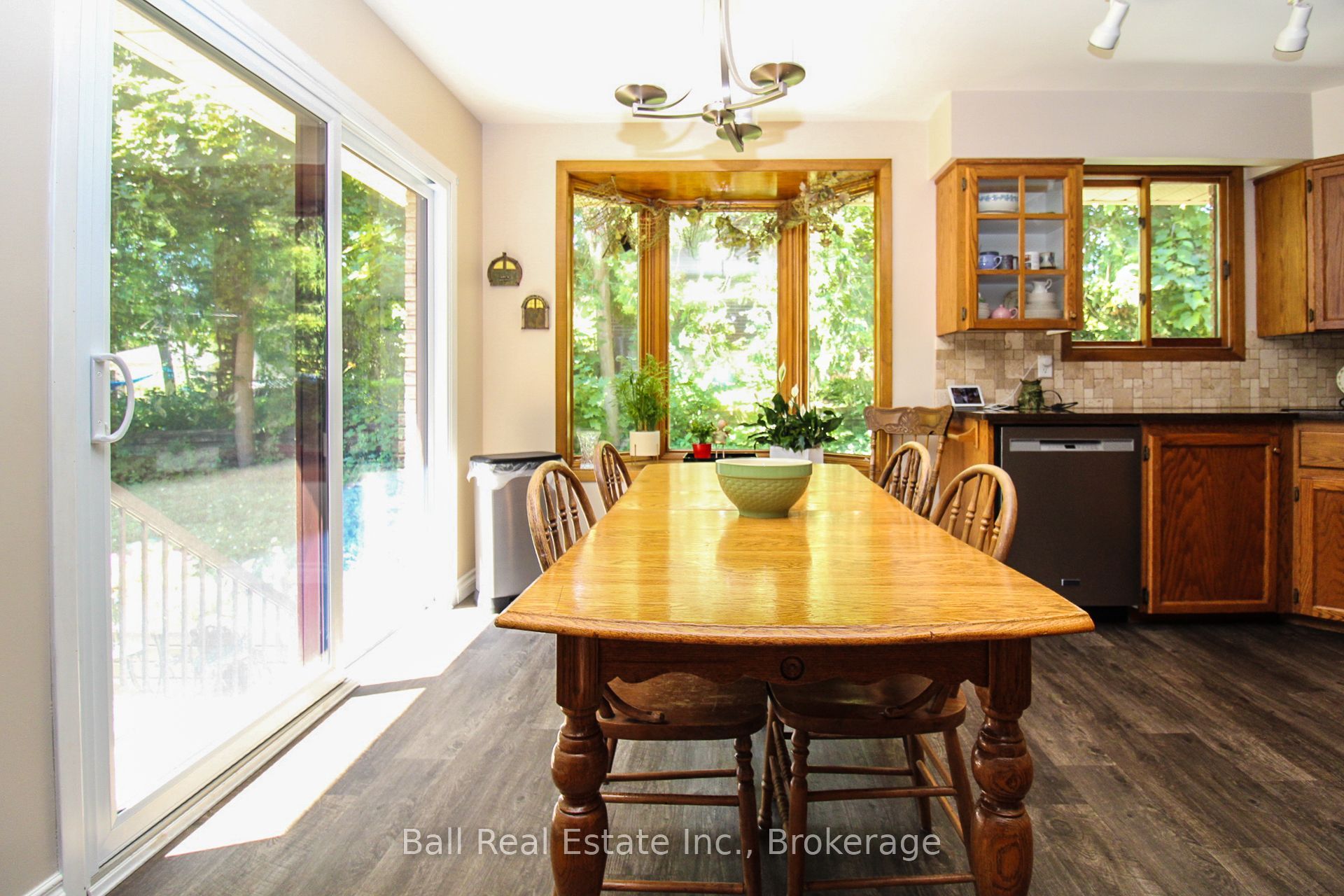 1559 Westbrook Drive Property Photo 24