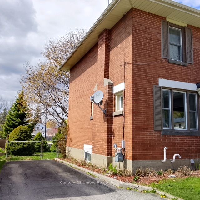 42 Harcourt Street Property Photo 10