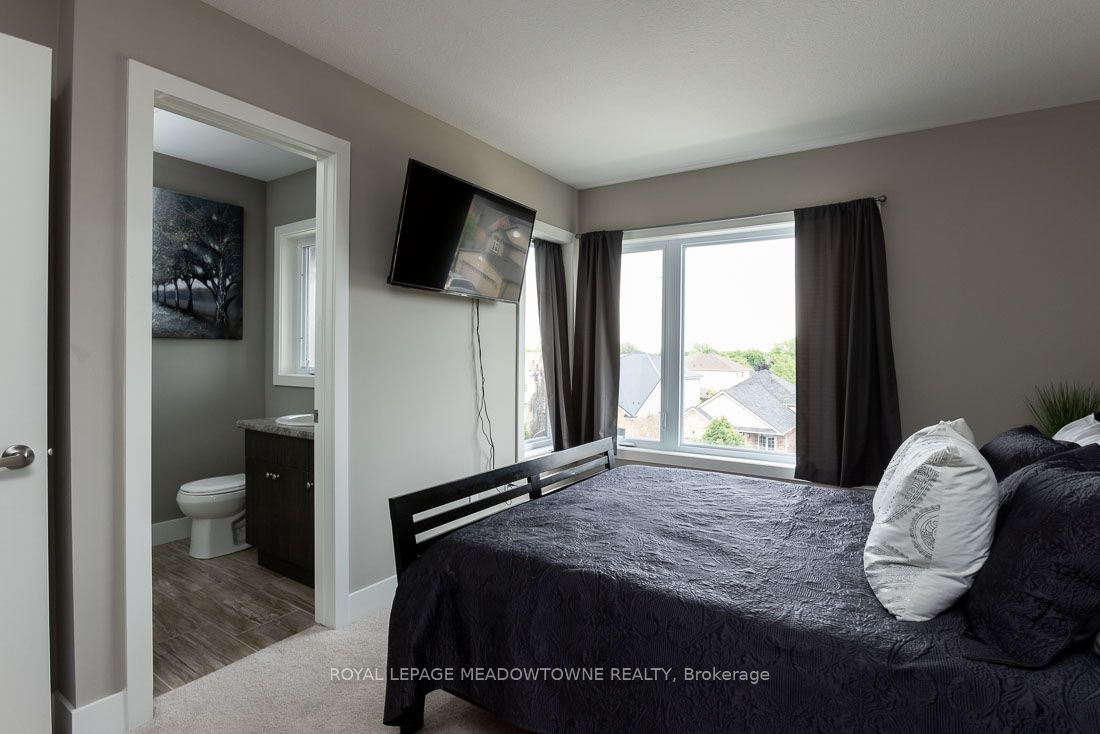 2144 Meadowgate Boulevard Property Photo 10