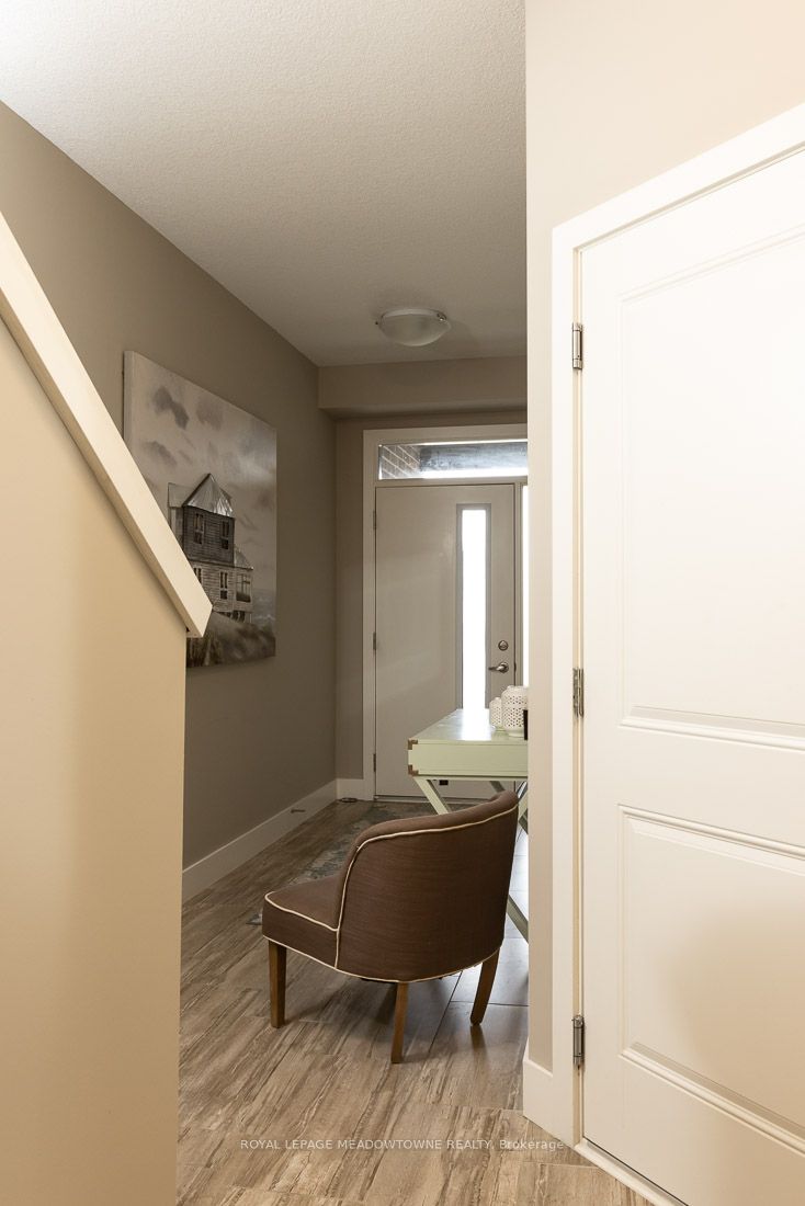 2144 Meadowgate Boulevard Property Photo 12