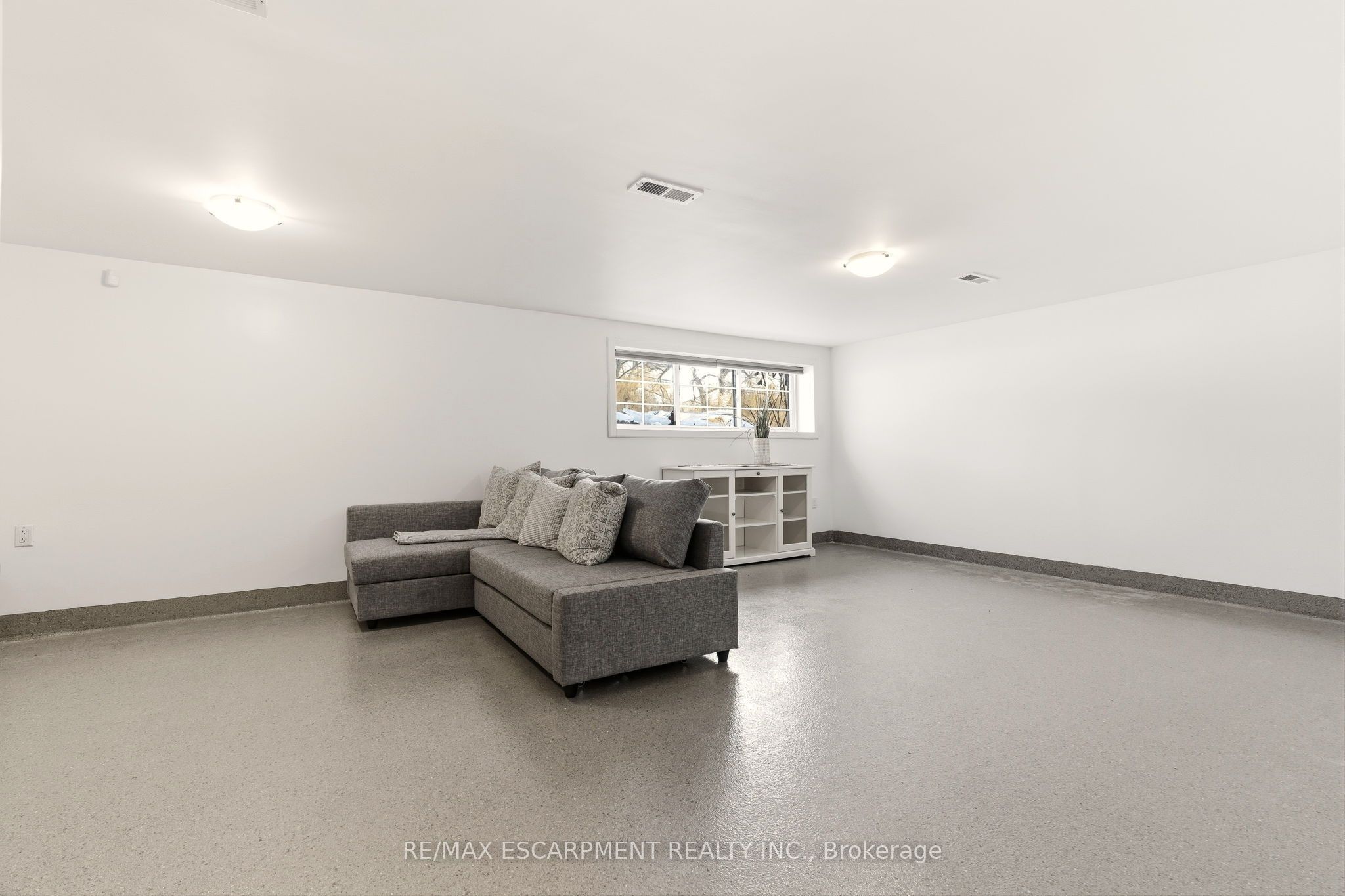 22 Rosebough Street Property Photo 33