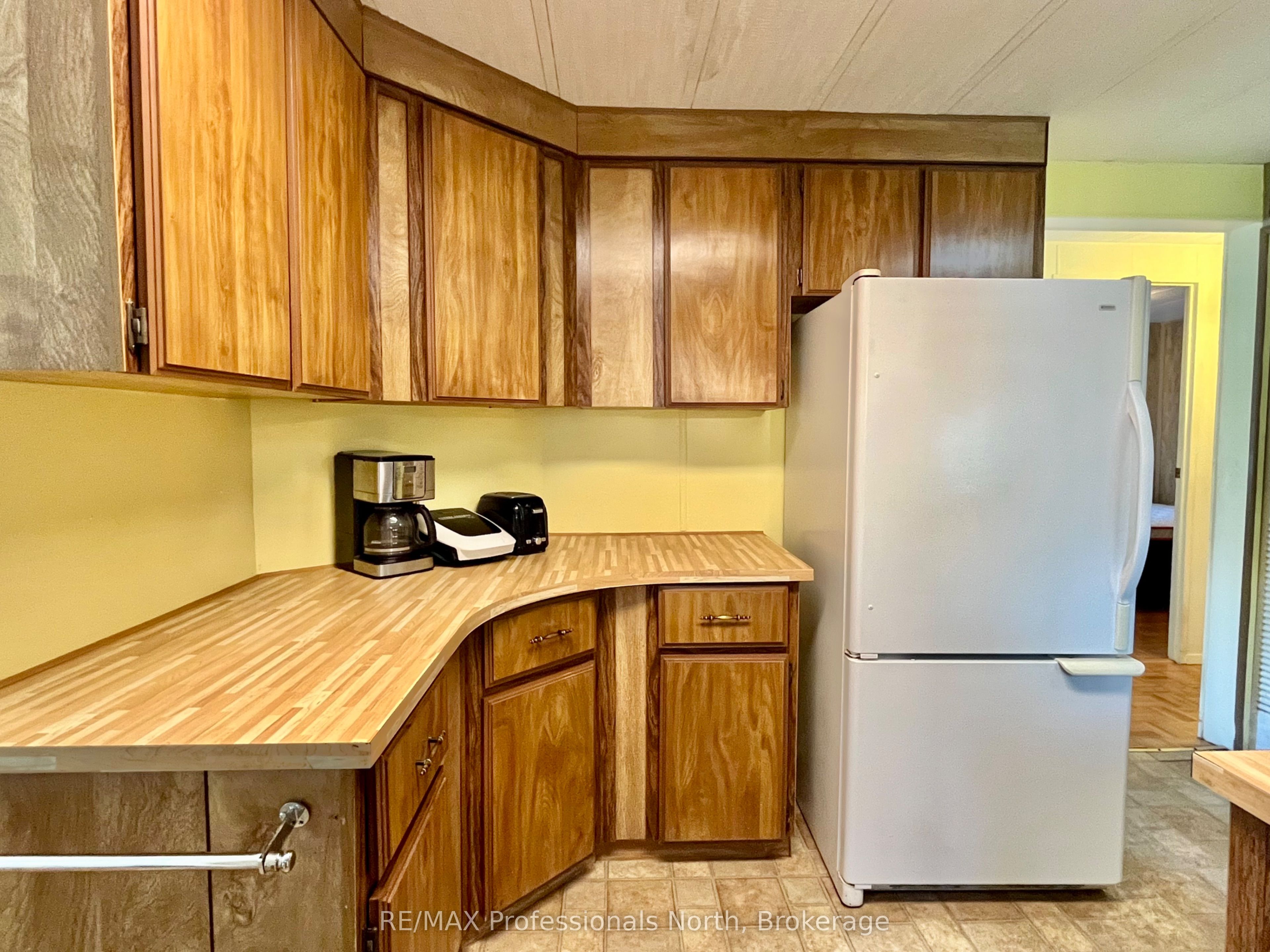 1034 Eighth Lane Property Photo 20