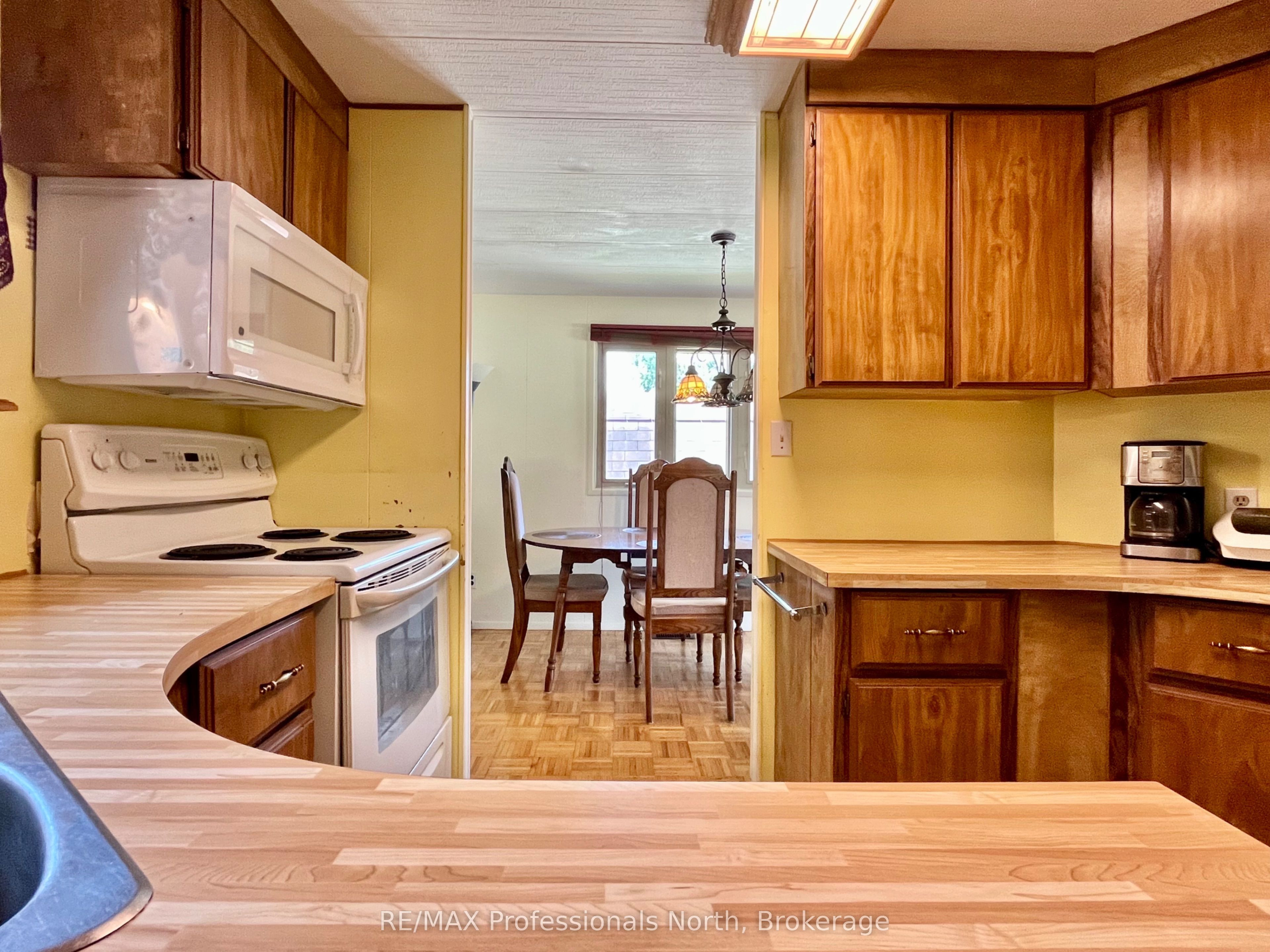 1034 Eighth Lane Property Photo 23