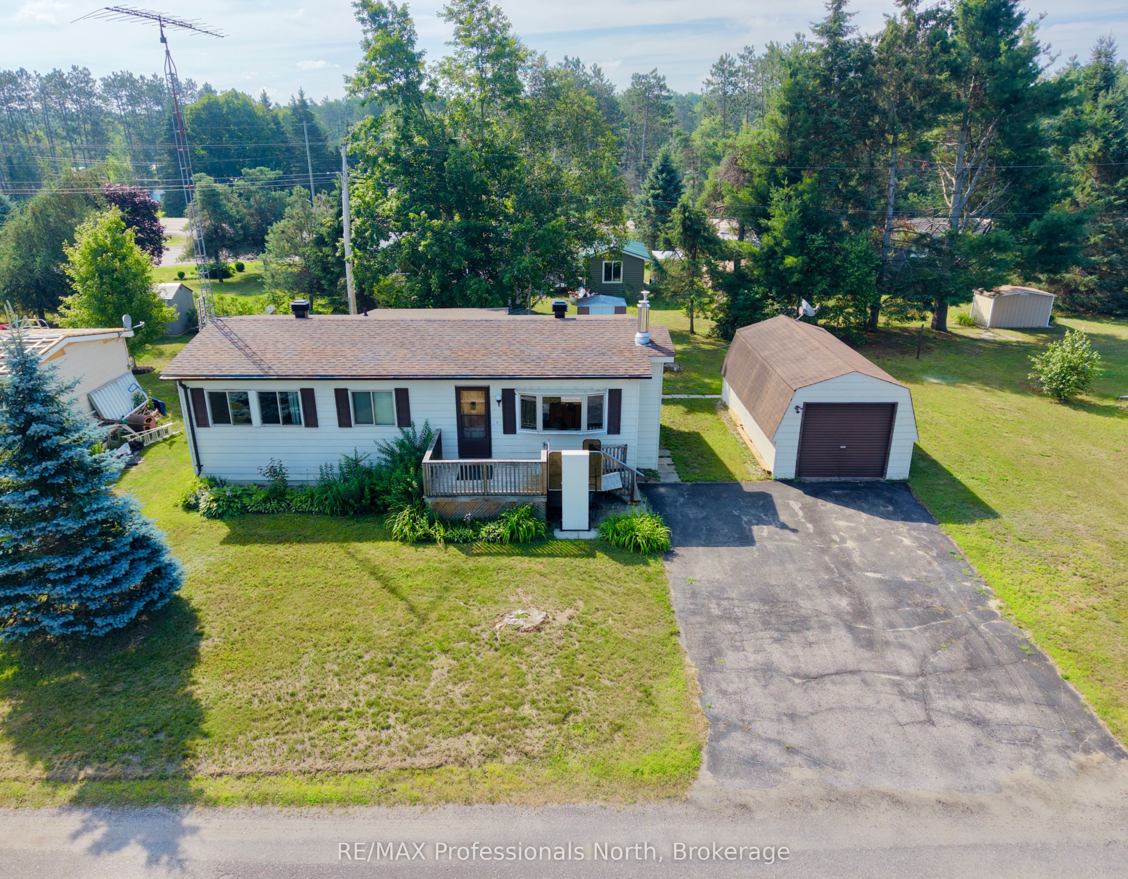 1034 Eighth Lane Property Photo 40