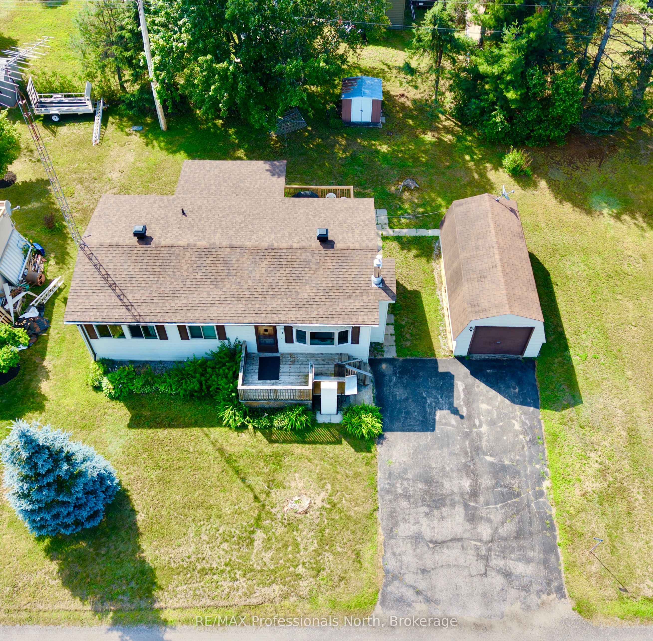 1034 Eighth Lane Property Photo 41