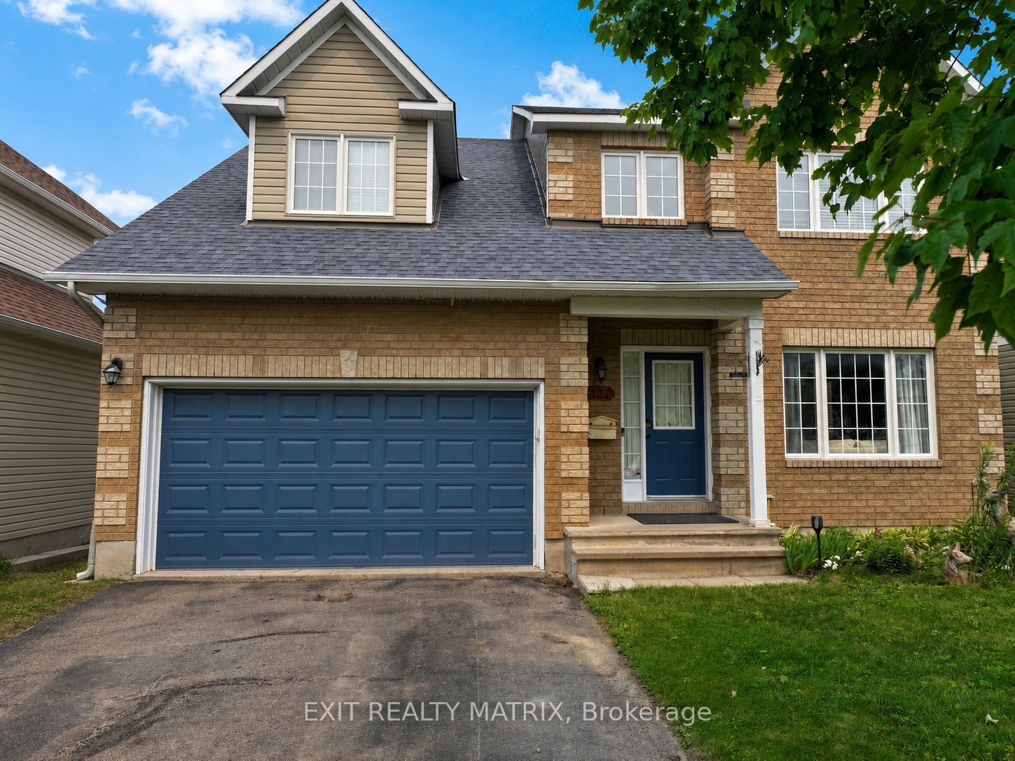 127 Stoney Pond Court Property Photo 1