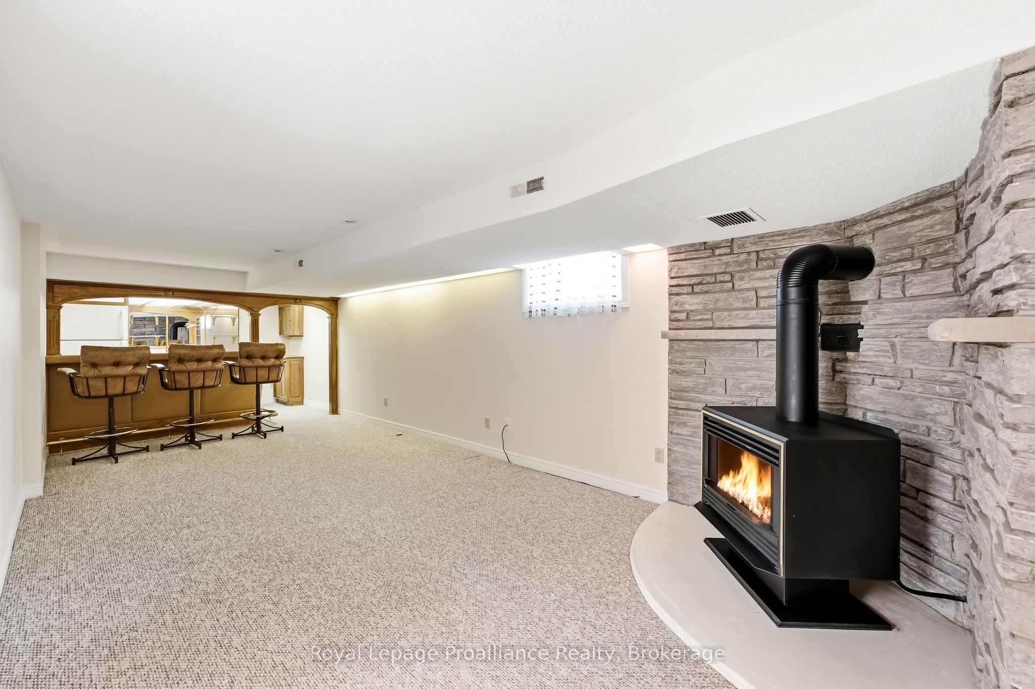 11 Addison Street Property Photo 33