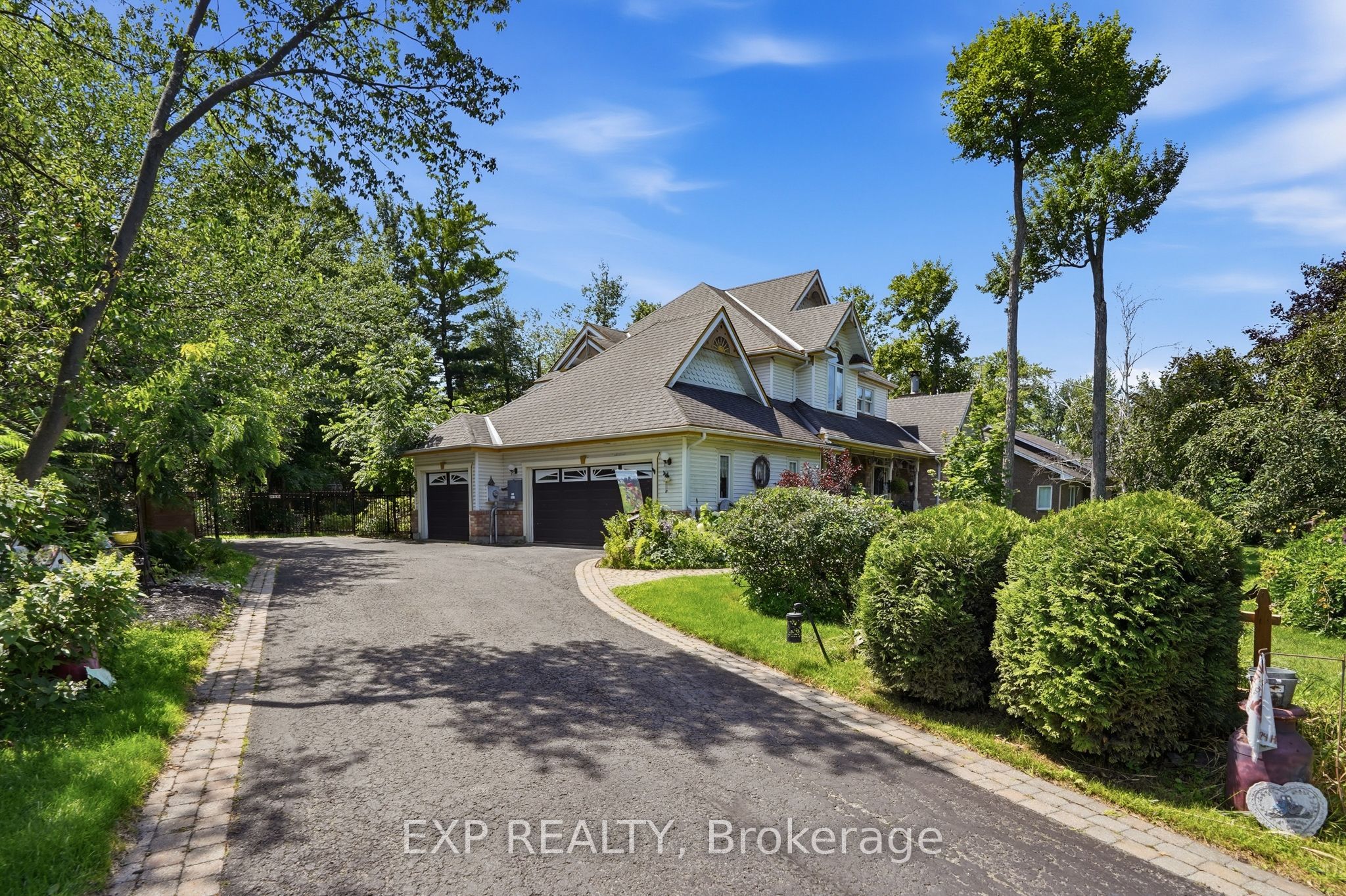 1259 Randboro Crescent Property Photo 4