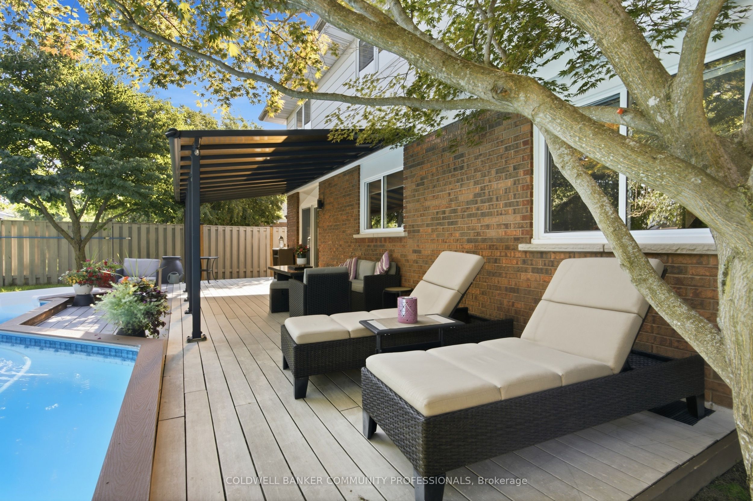 7 Apex Court Property Photo 39