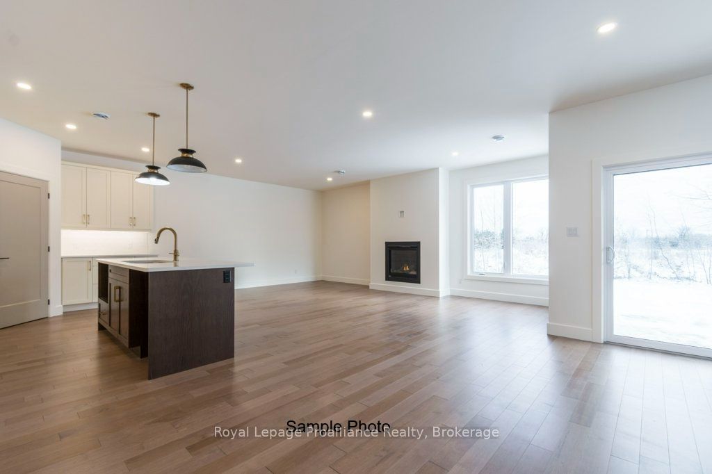 36 Fraser Drive Property Photo 6