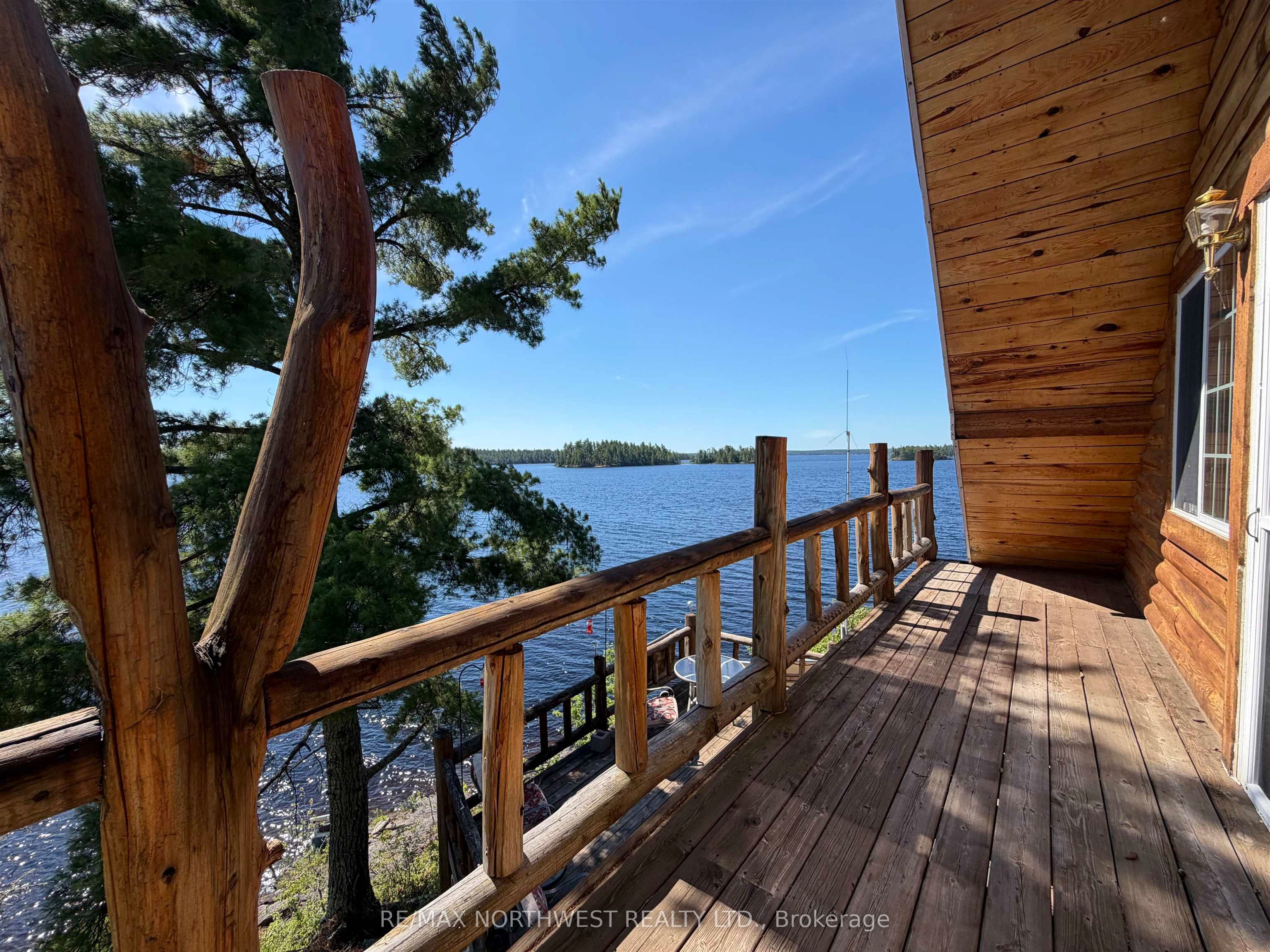 G1686 Rainy Lake Property Photo 17