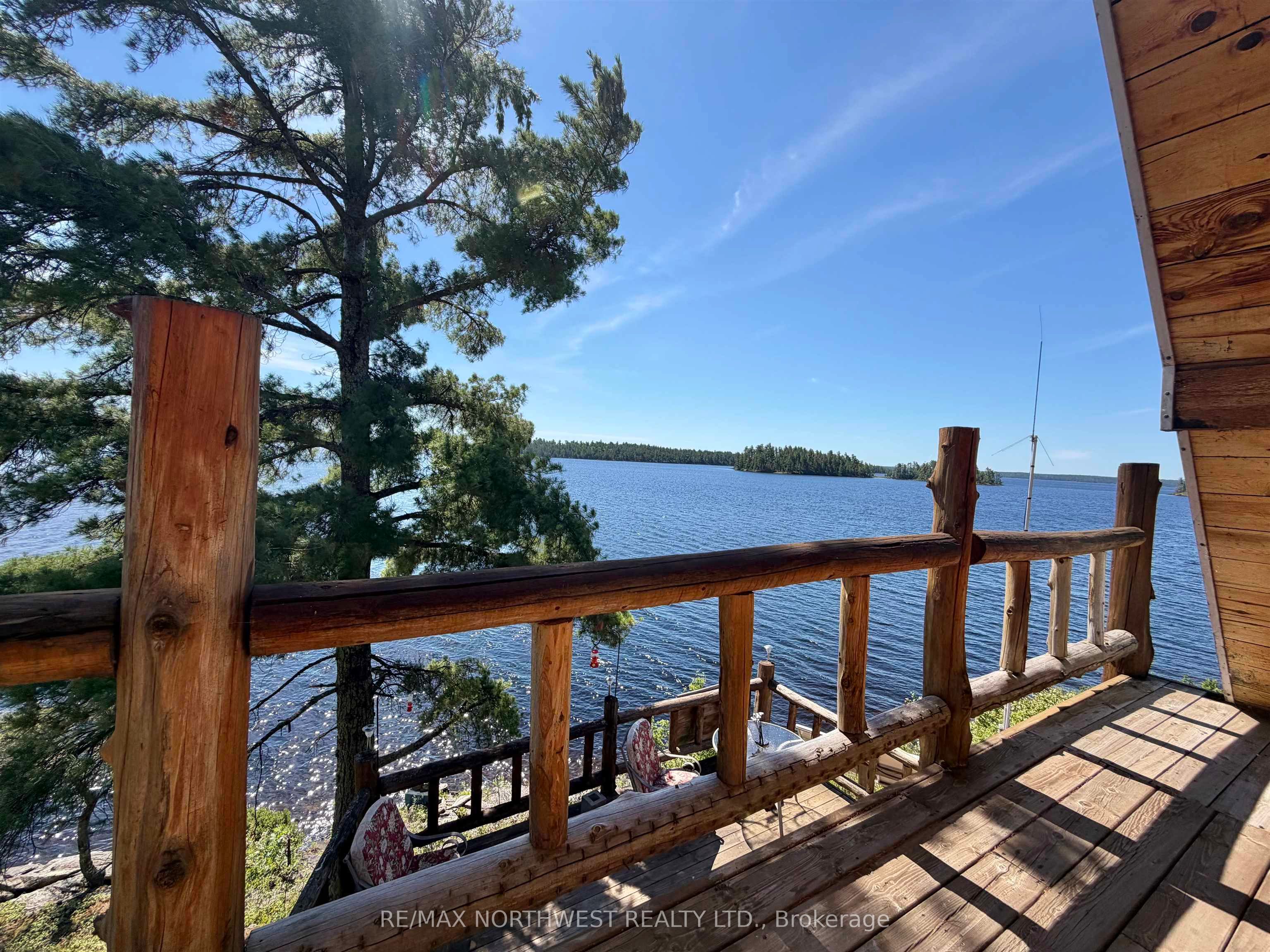 G1686 Rainy Lake Property Photo 18
