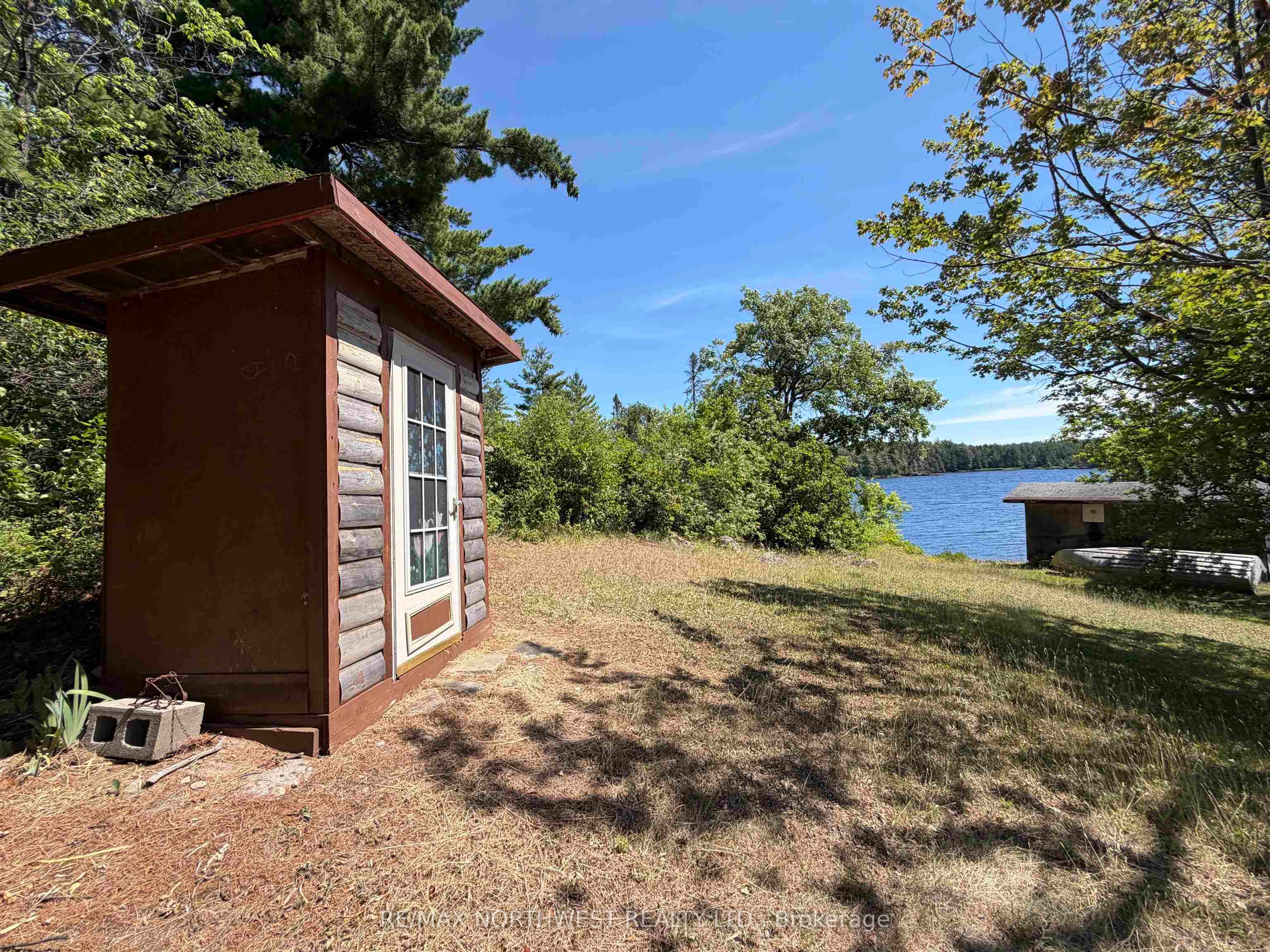 G1686 Rainy Lake Property Photo 28