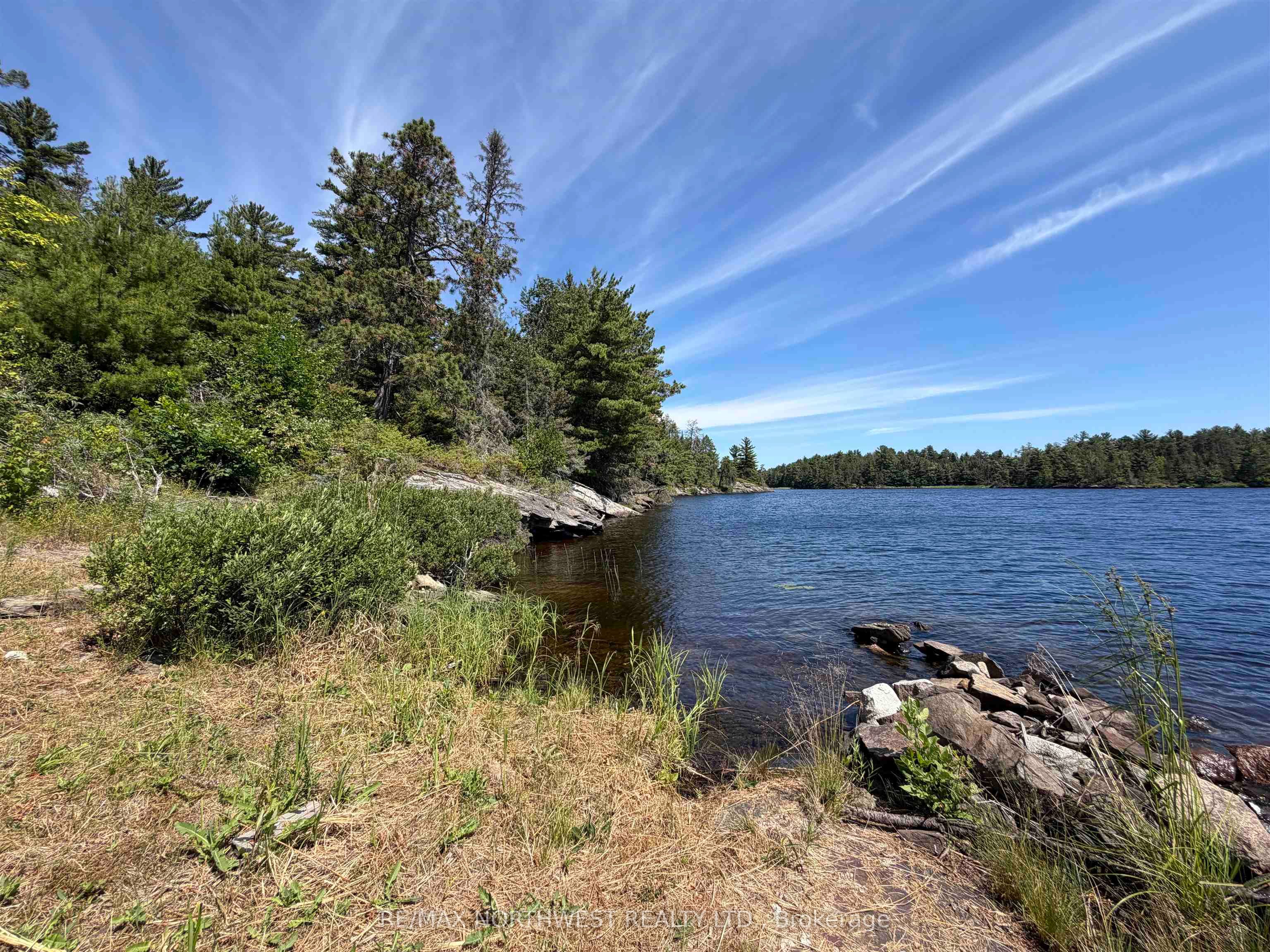 G1686 Rainy Lake Property Photo 29