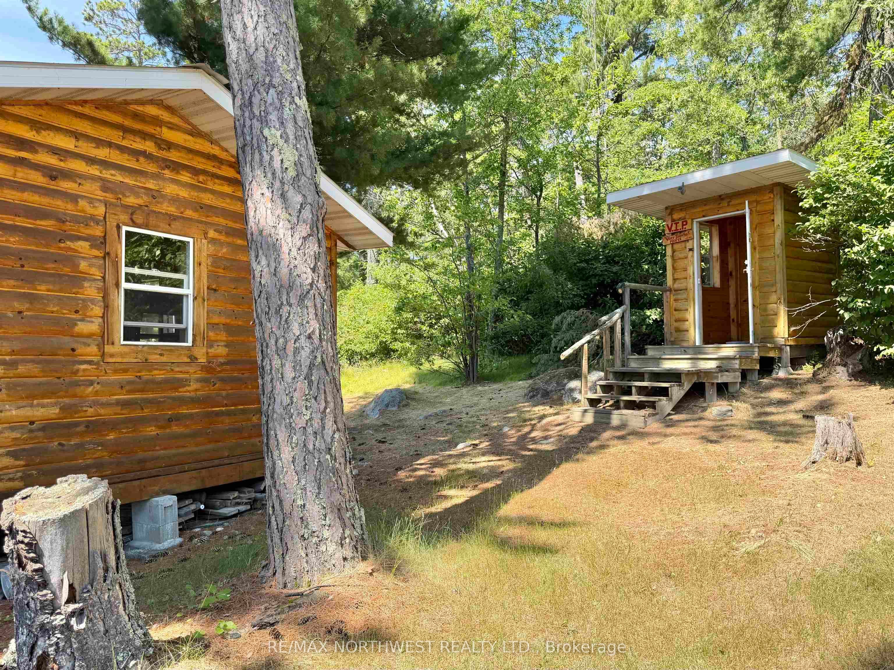 G1686 Rainy Lake Property Photo 31