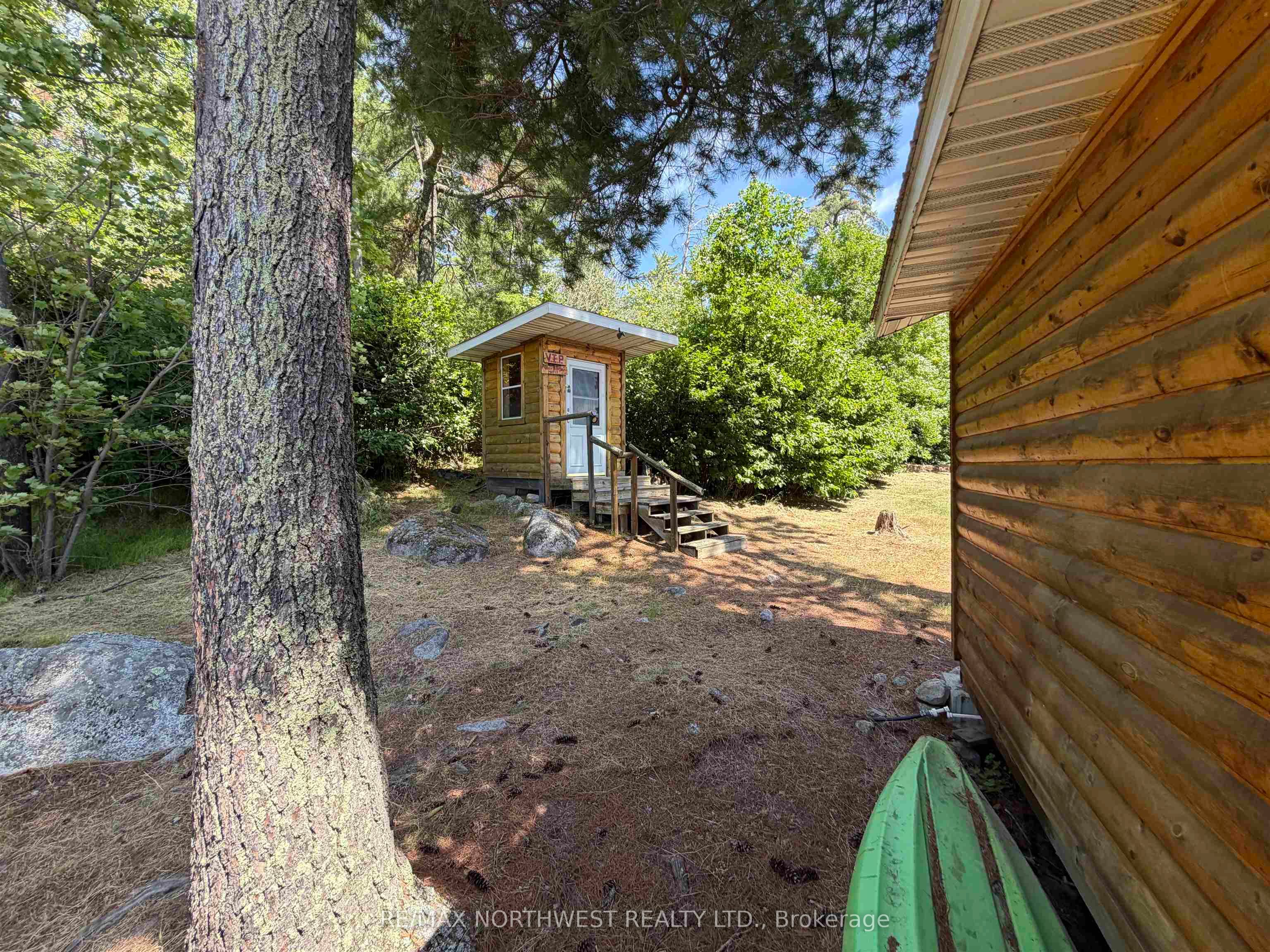 G1686 Rainy Lake Property Photo 32