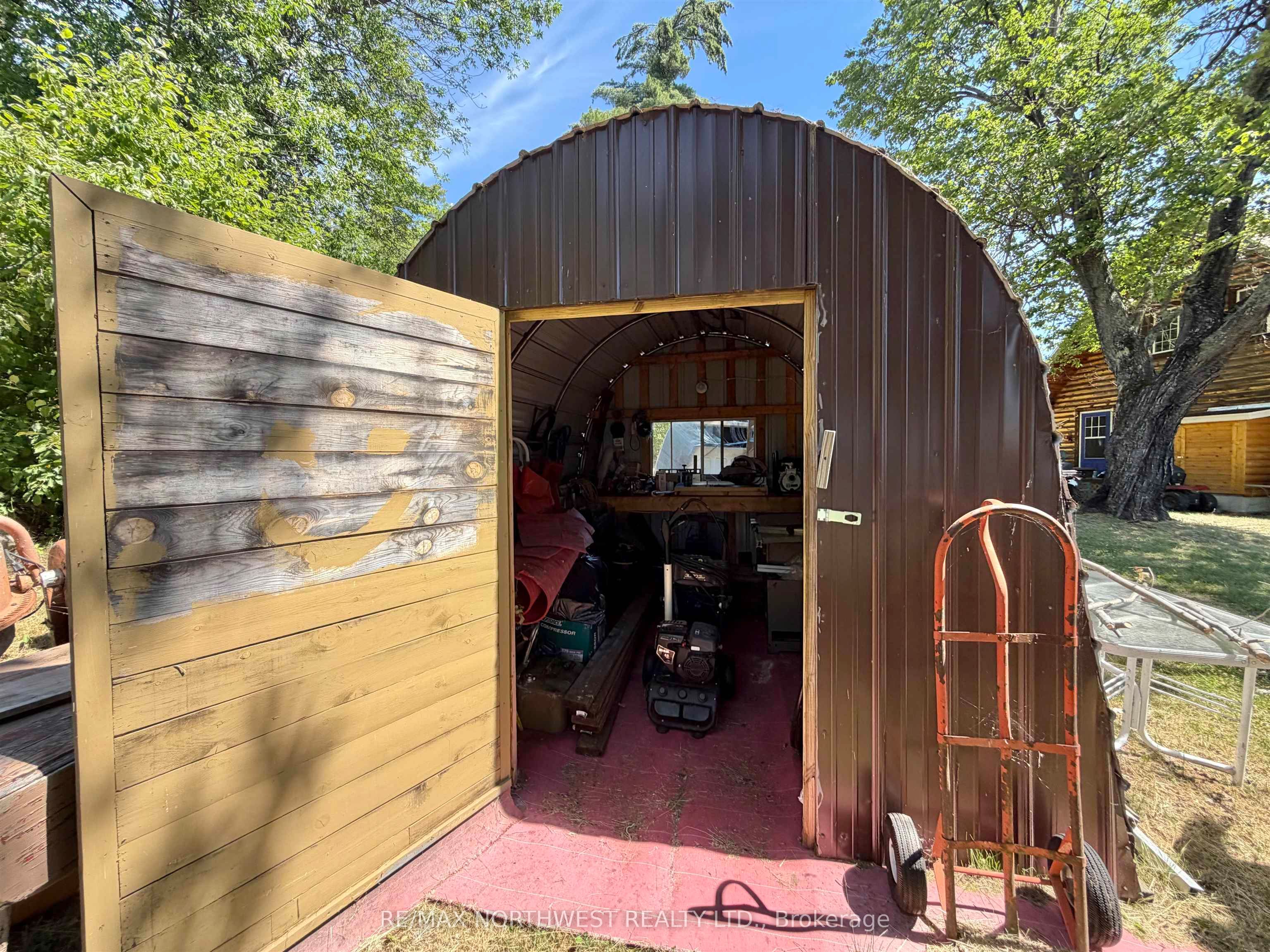 G1686 Rainy Lake Property Photo 40
