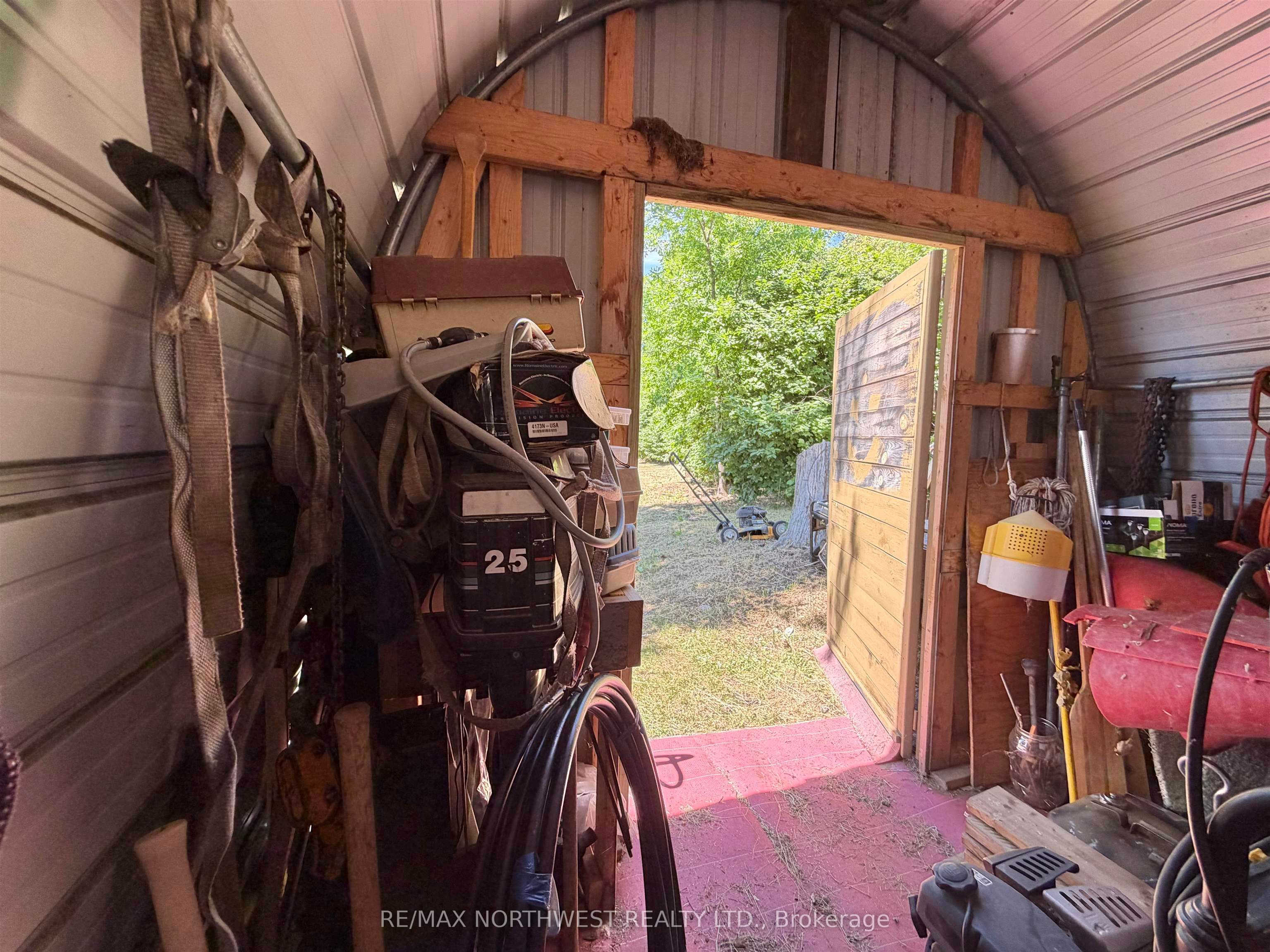 G1686 Rainy Lake Property Photo 41
