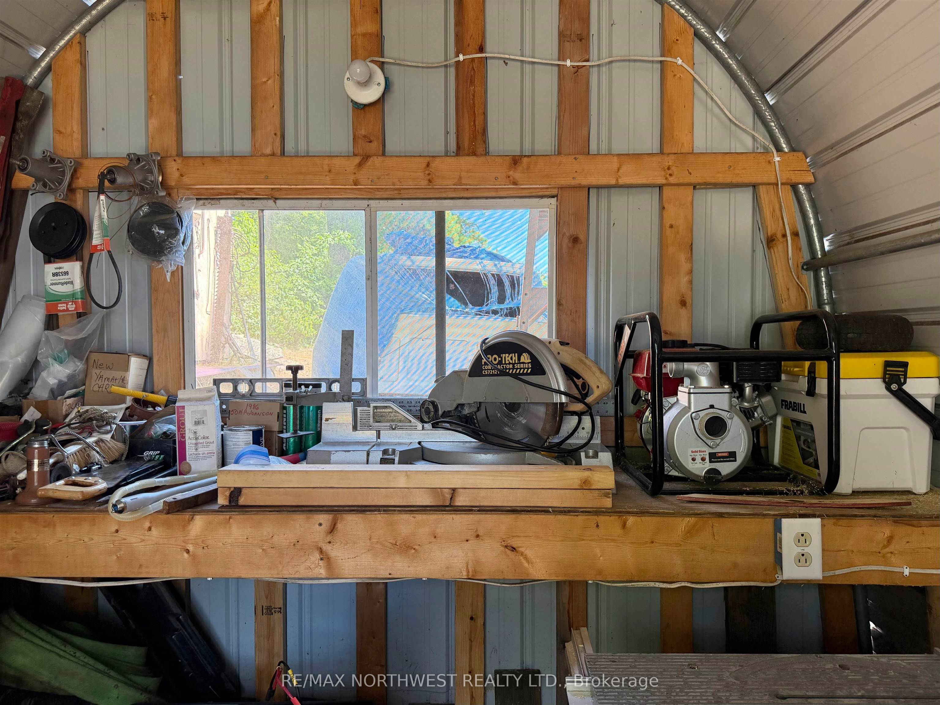 G1686 Rainy Lake Property Photo 42