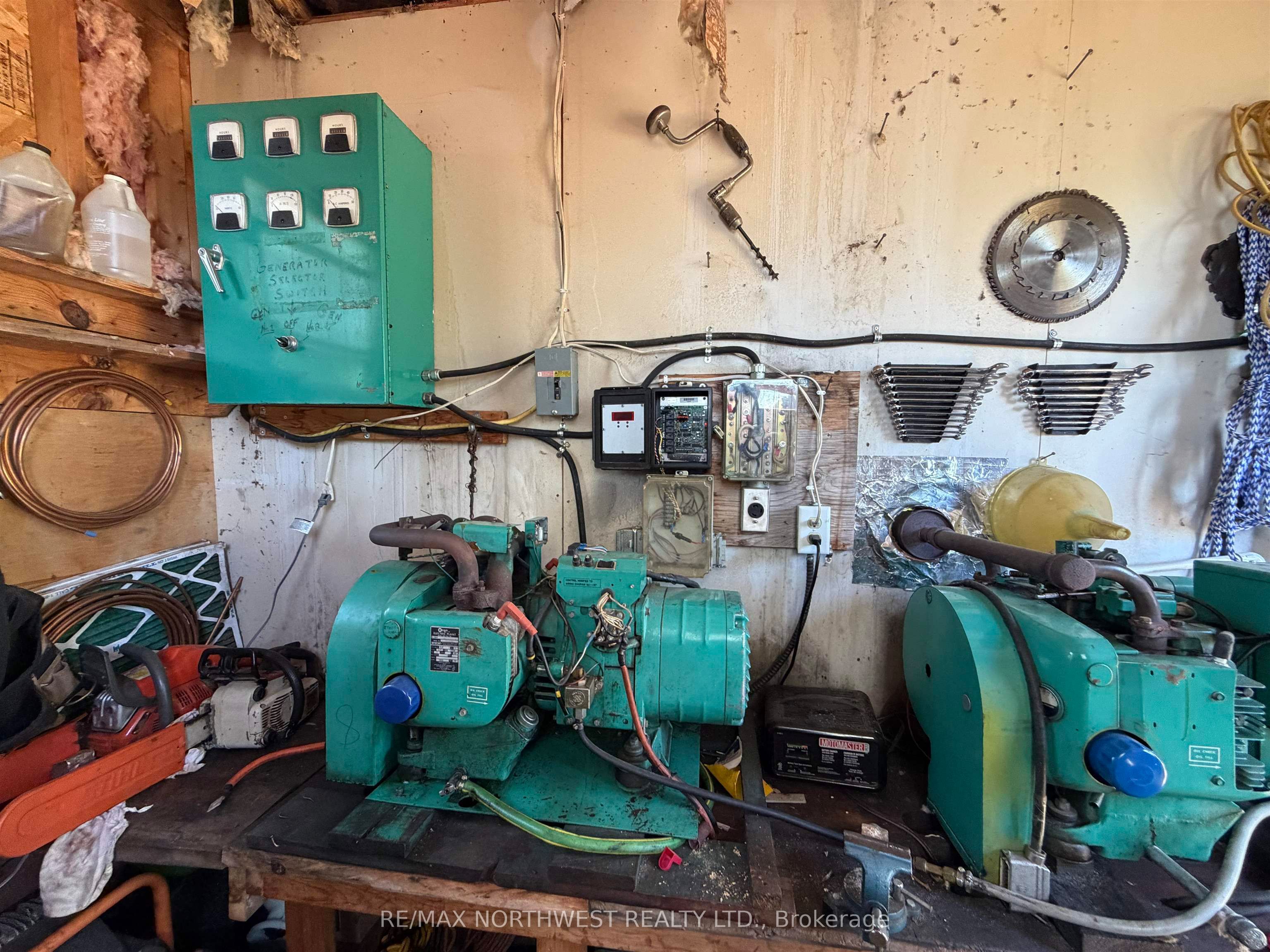 G1686 Rainy Lake Property Photo 44