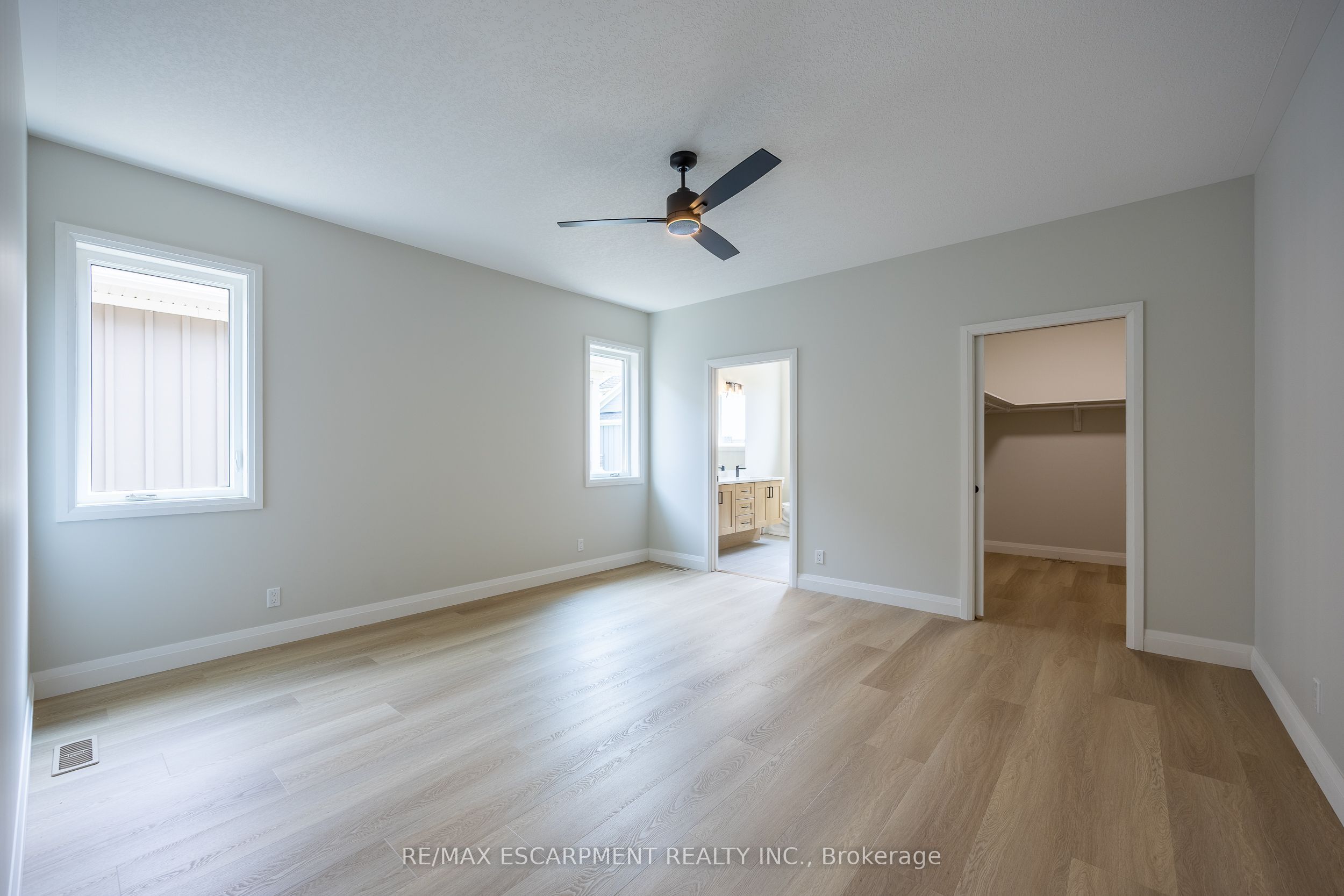 222 Schooner Drive 32 Property Photo 13