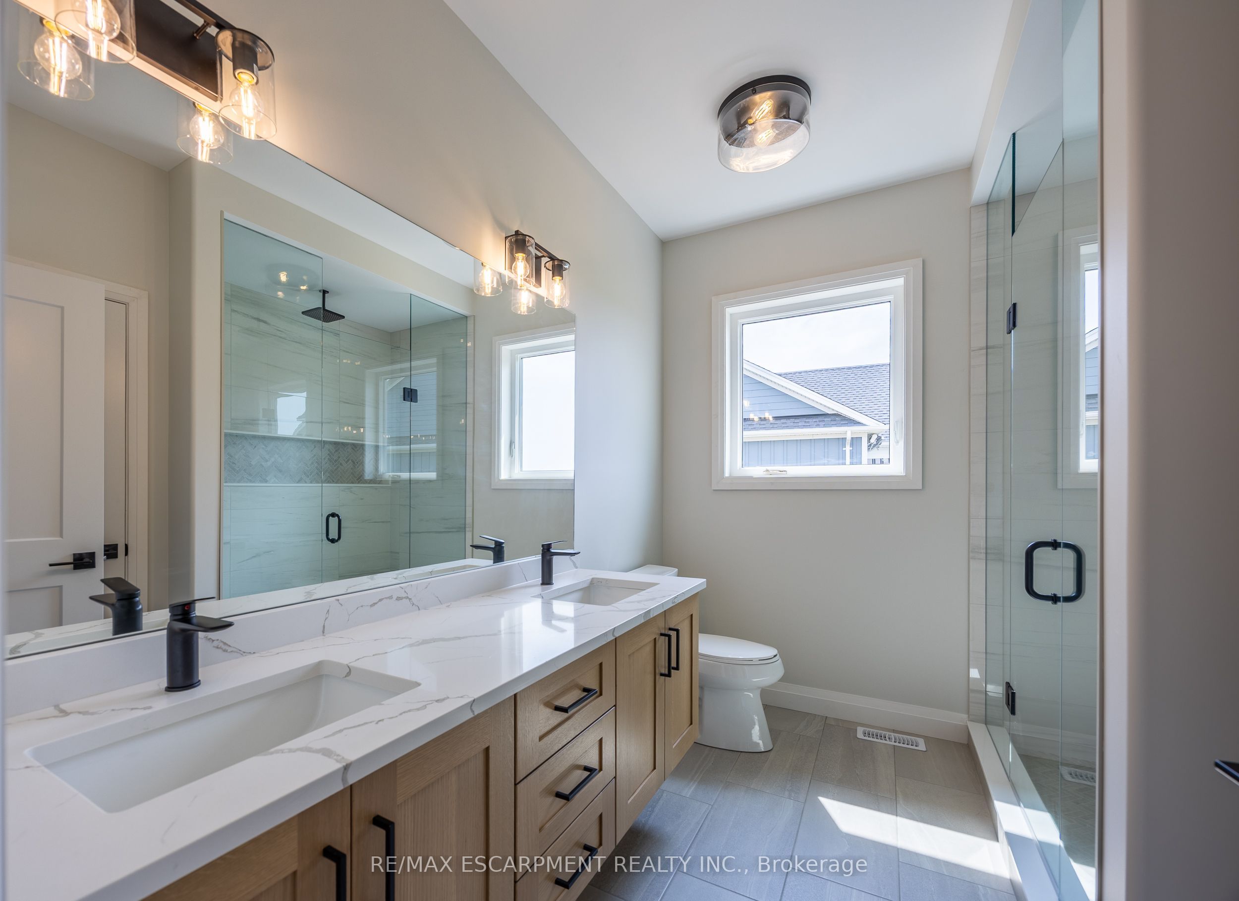222 Schooner Drive 32 Property Photo 15