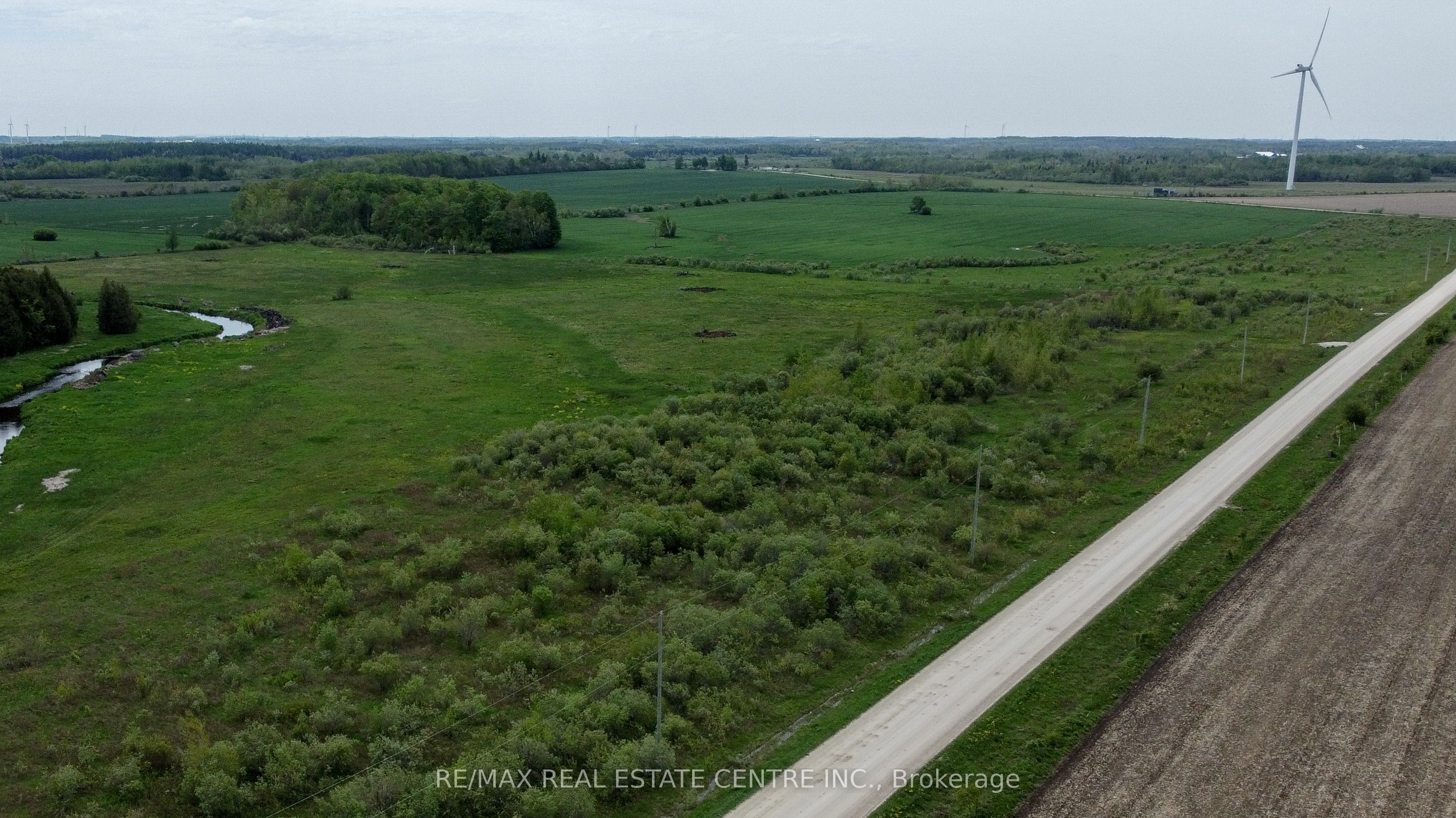 681044 260 Side Road Property Photo 1