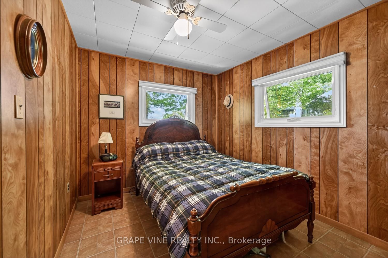 1010 Firefly Lane Property Photo 16
